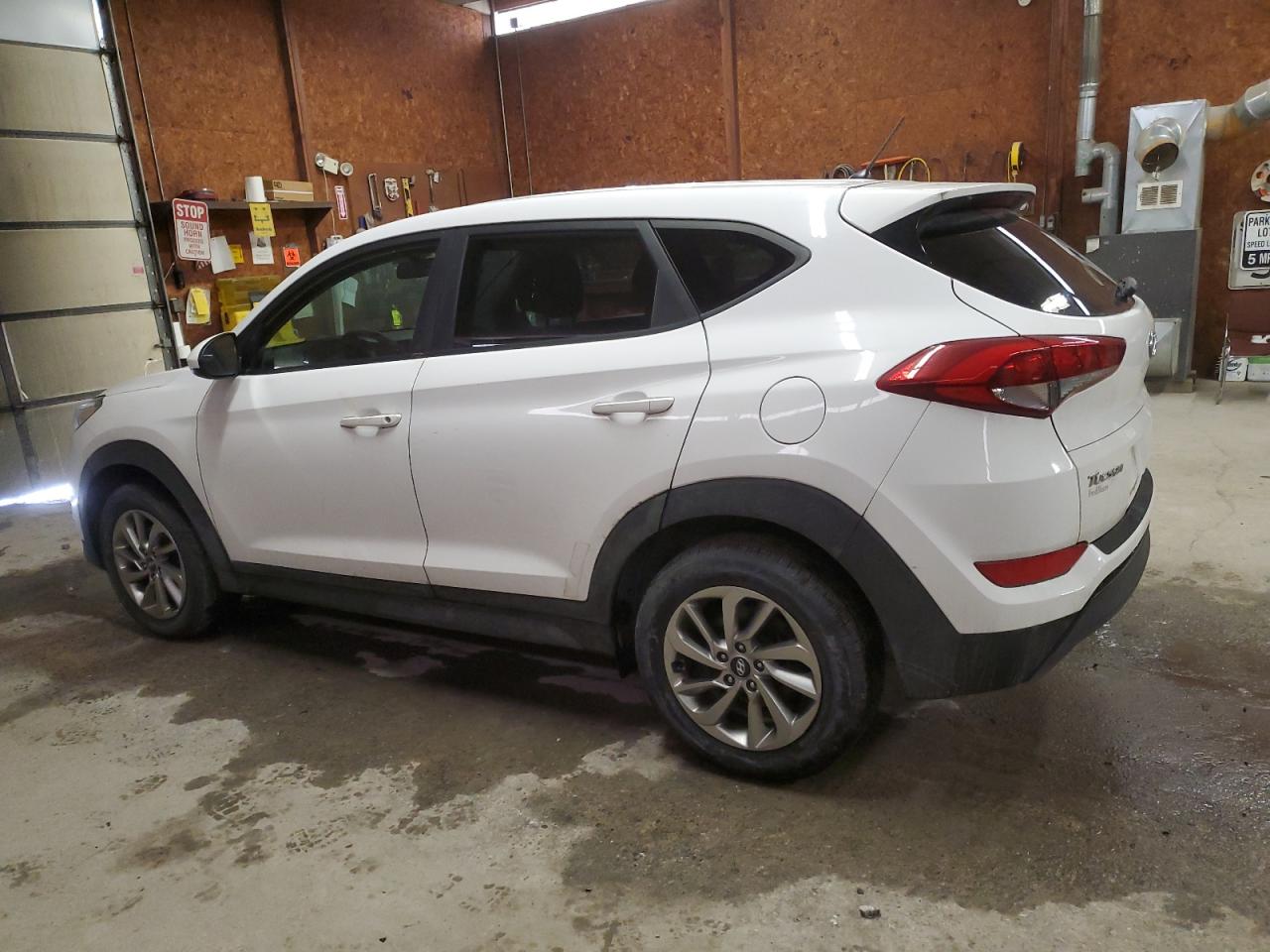 2018 Hyundai Tucson - Image 2
