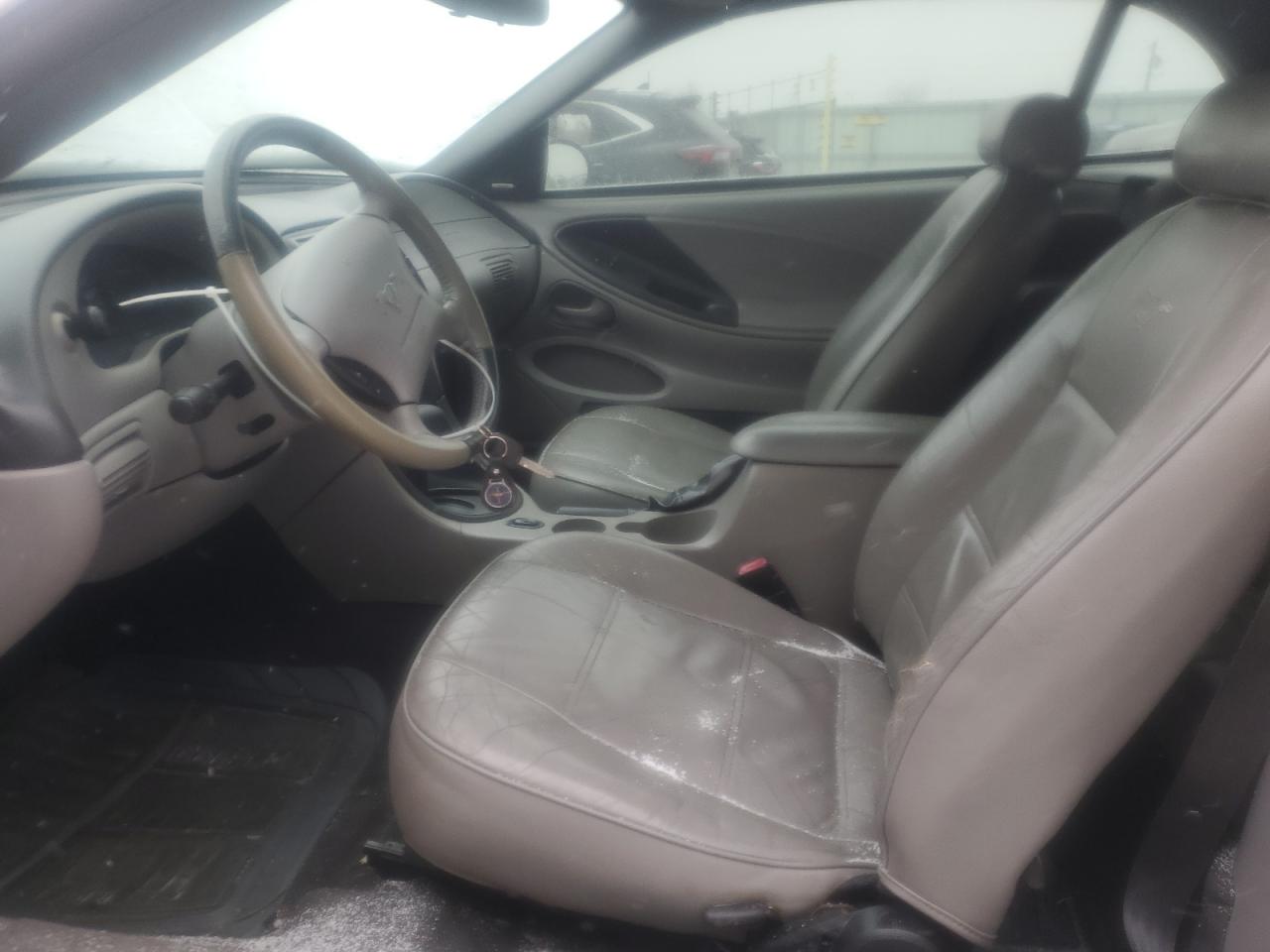 2004 Ford Mustang - Image 7
