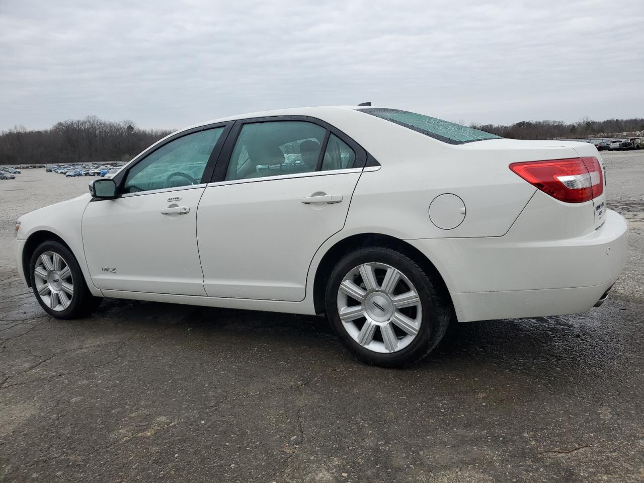 2009 Lincoln MKZ - Image 2