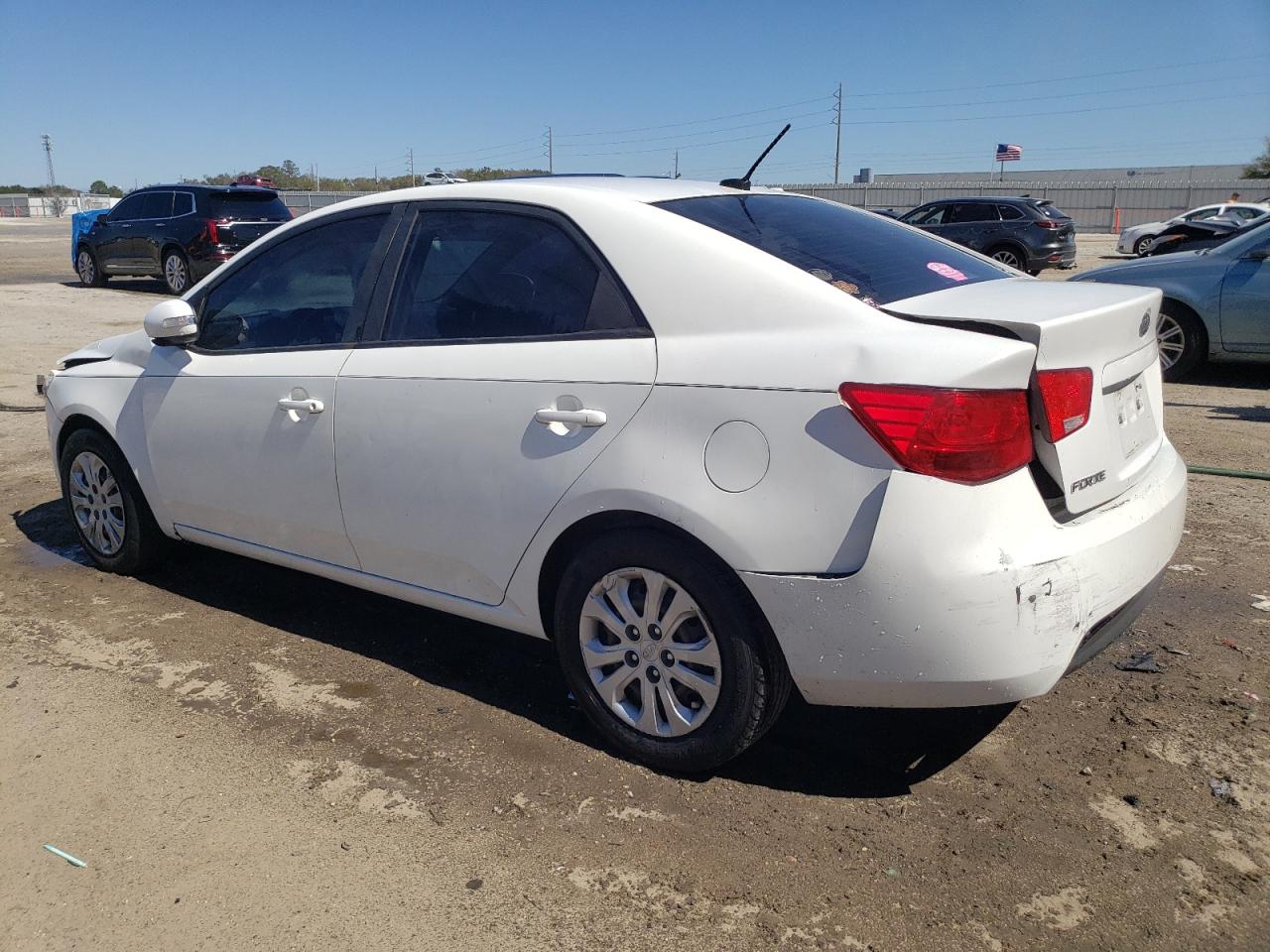 2010 Kia Forte - Image 2