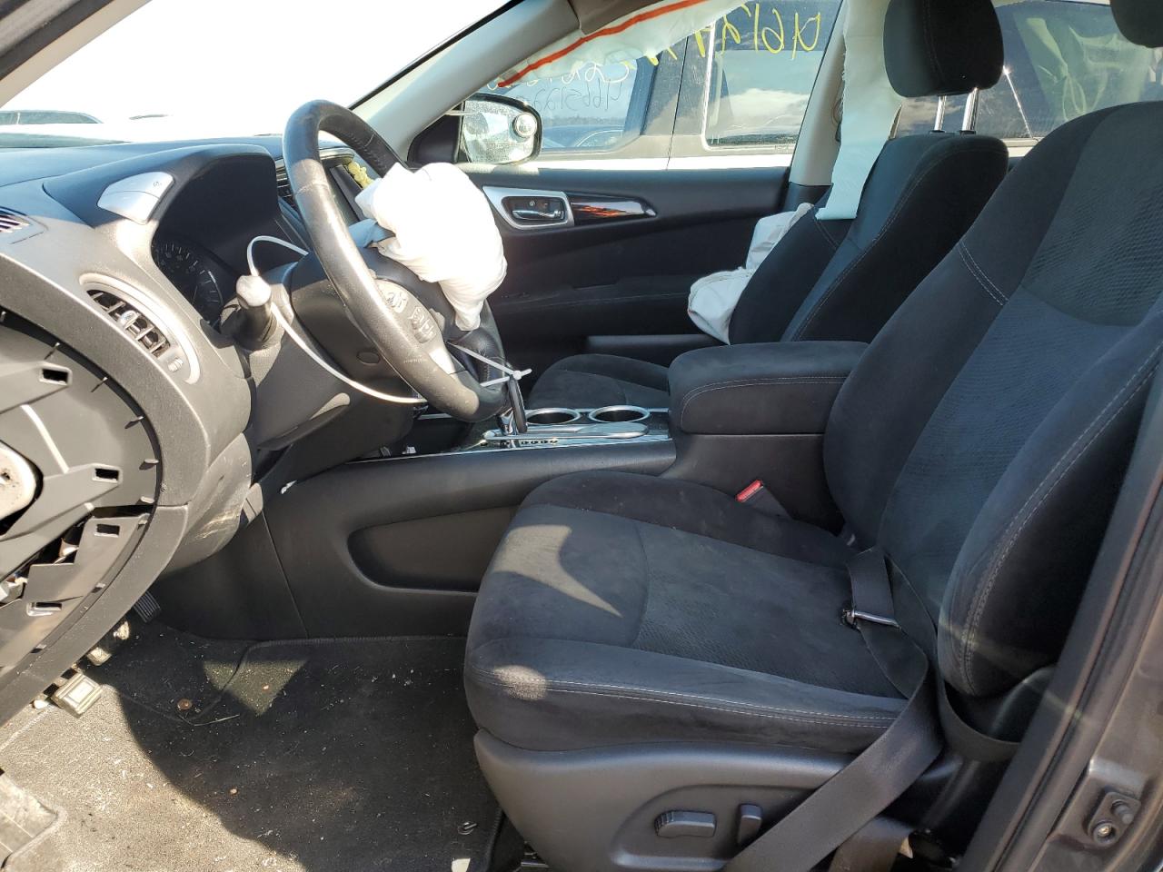 2014 Nissan Pathfinder - Image 7
