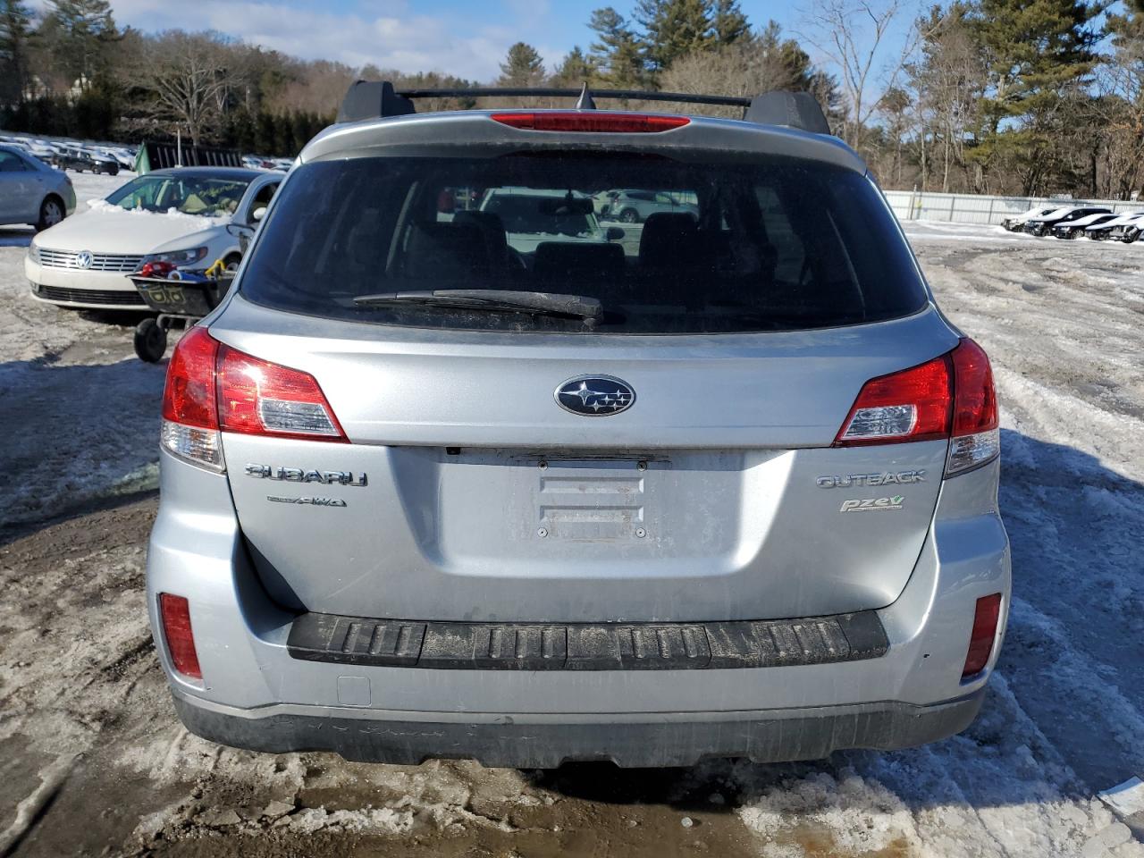 2012 Subaru Outback - Image 6