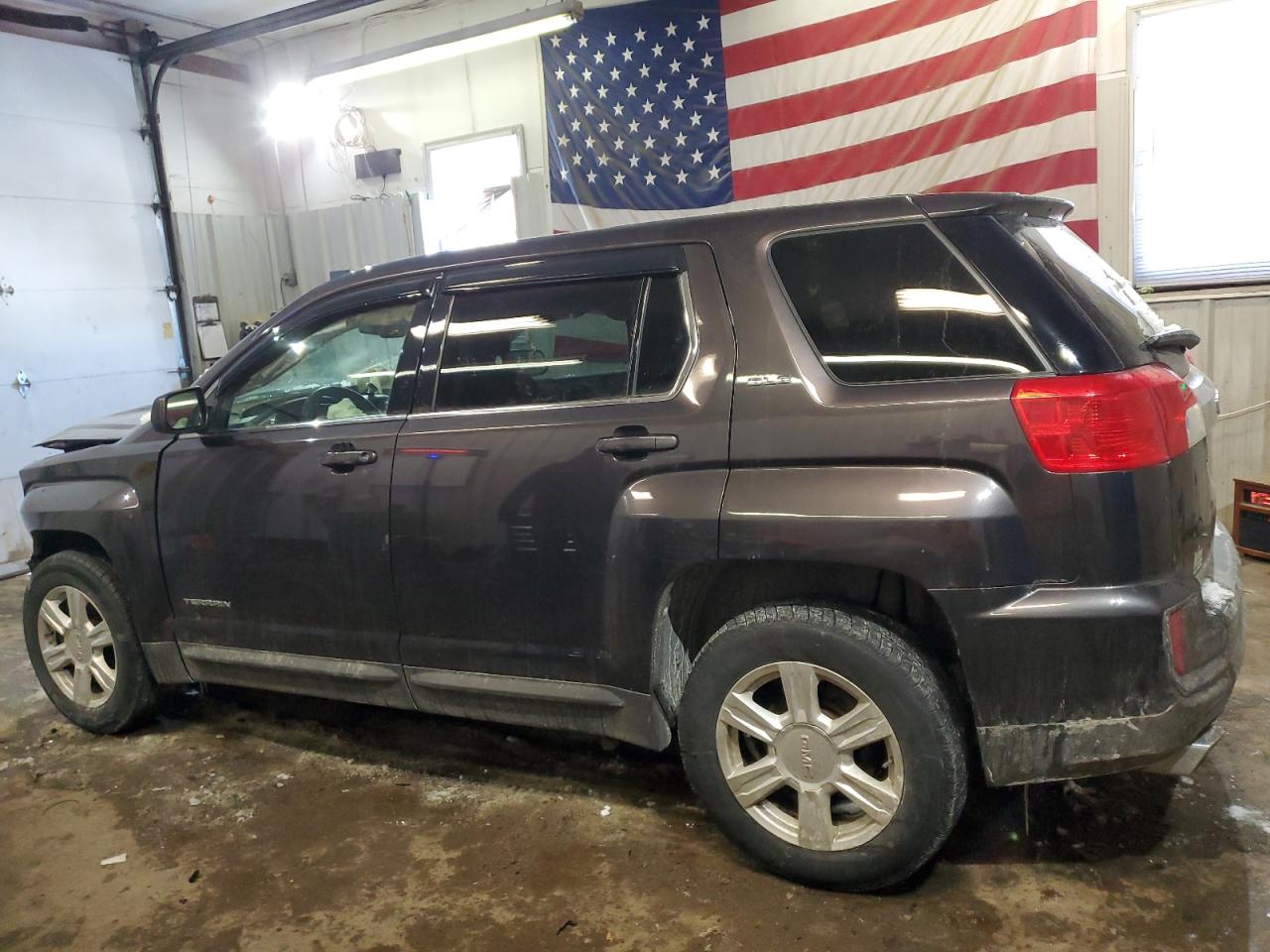 2016 GMC Terrain - Image 2
