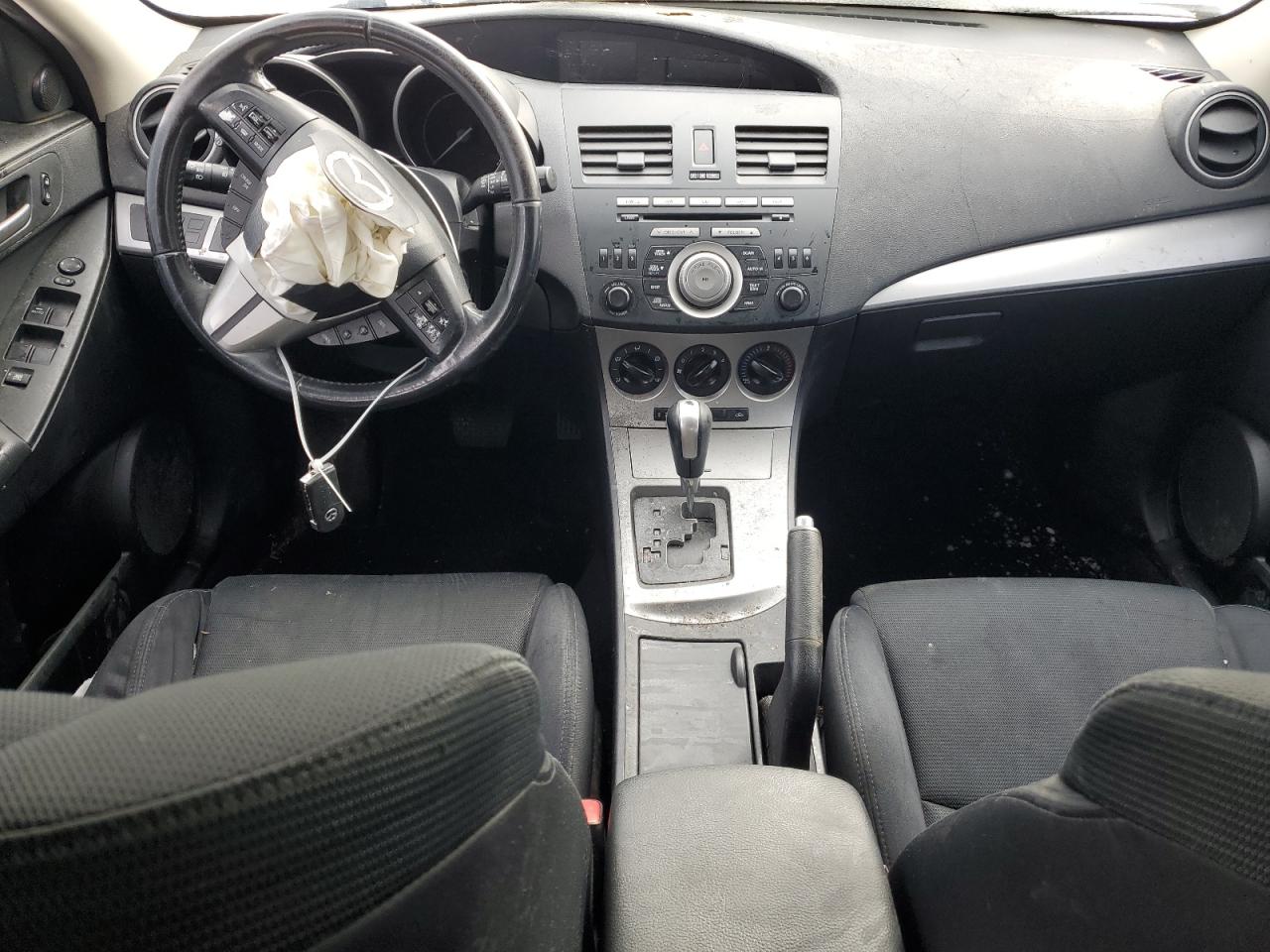 2010 Mazda 3 - Image 8