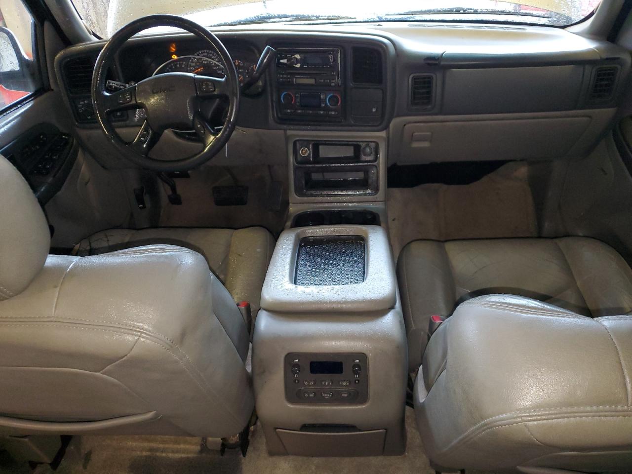 2003 GMC Yukon - Image 8