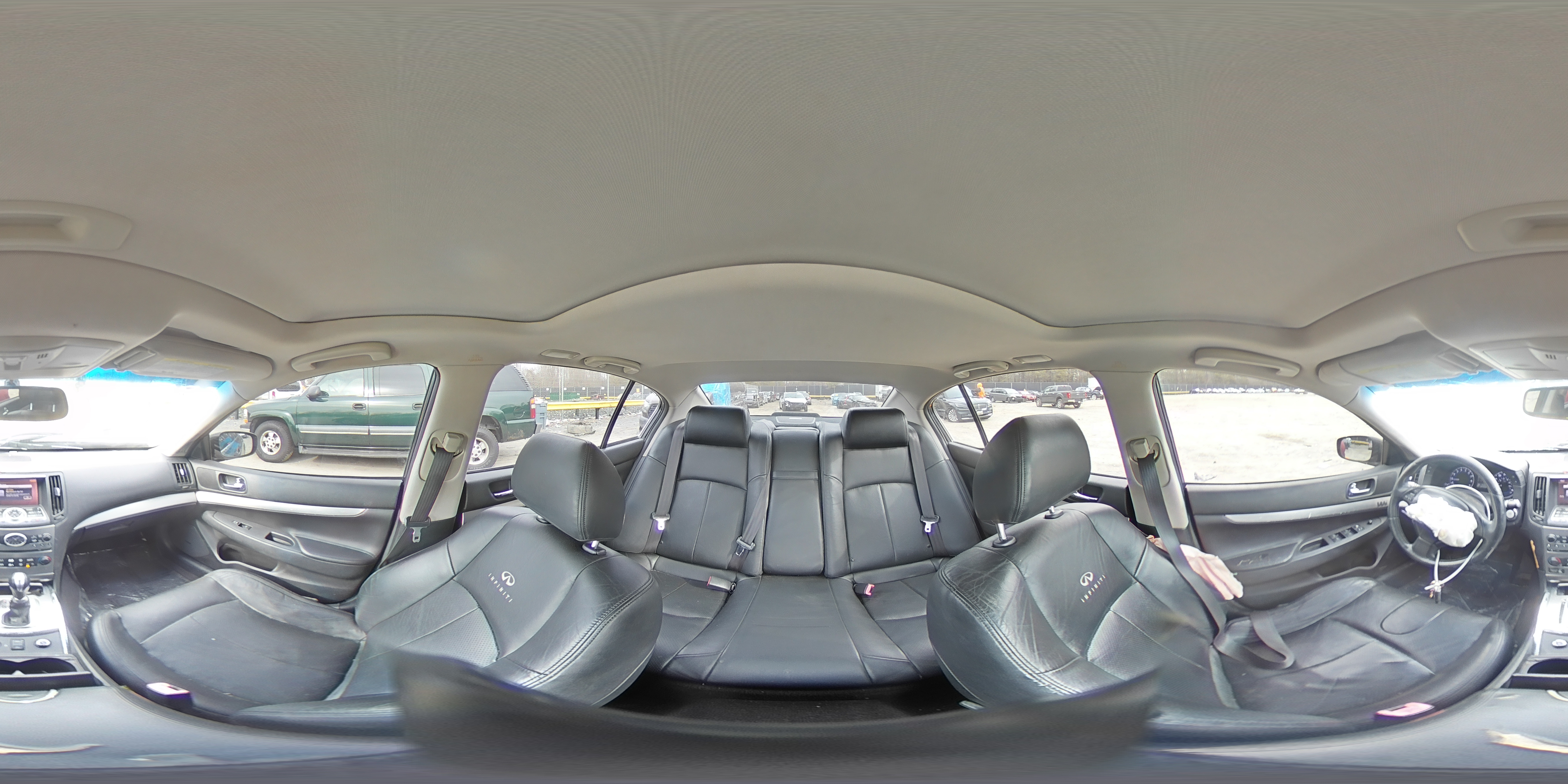 2011 Infiniti G - Image 12