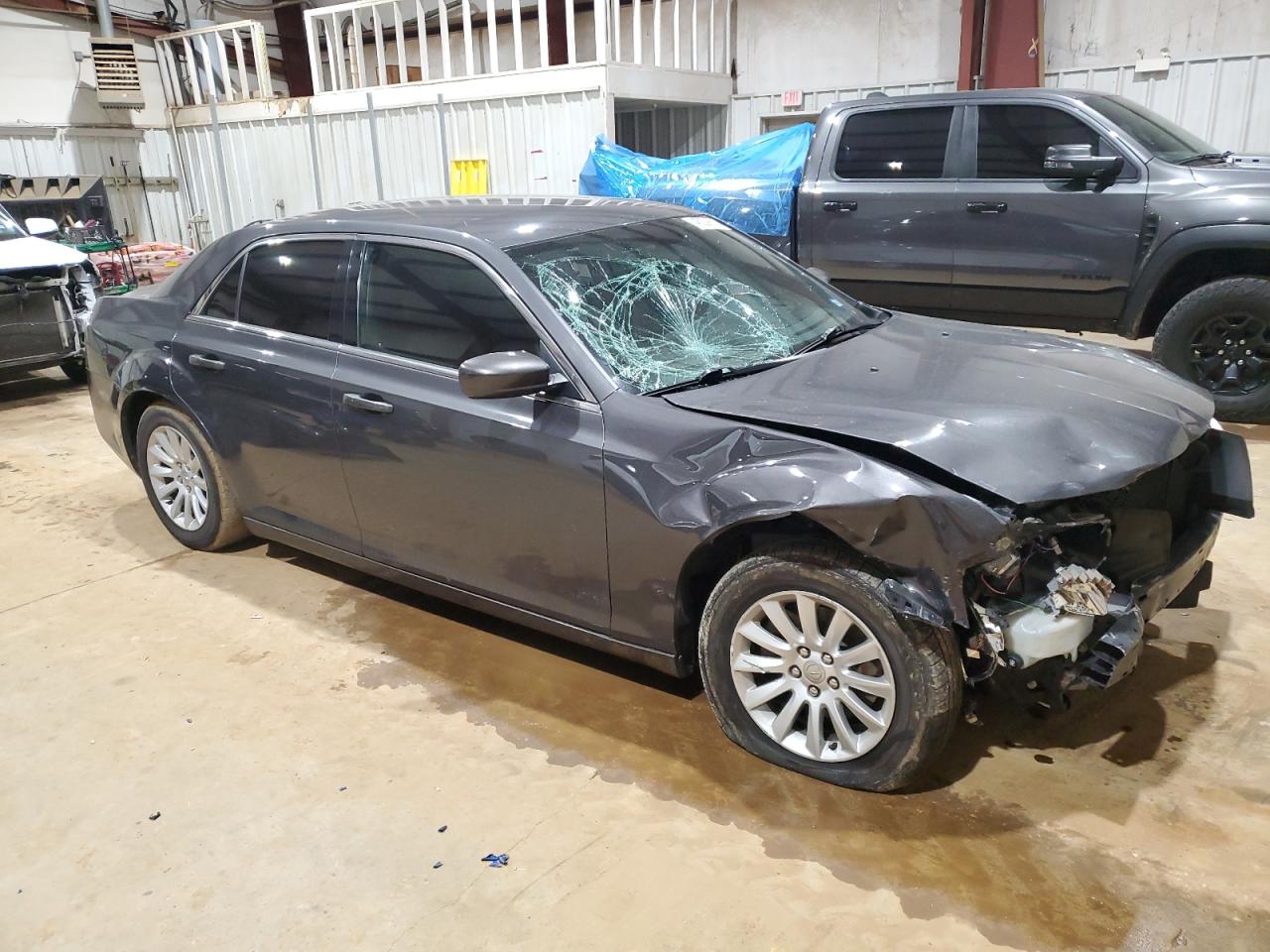 2013 Chrysler 300 - Image 4