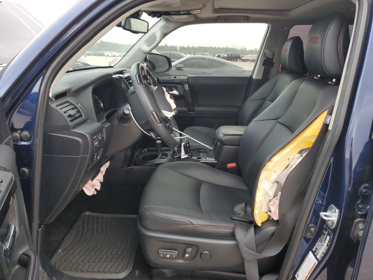 2020 Toyota 4Runner - Image 7