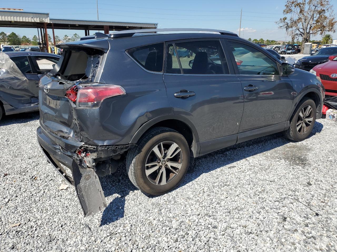 2017 Toyota RAV 4 - Image 3