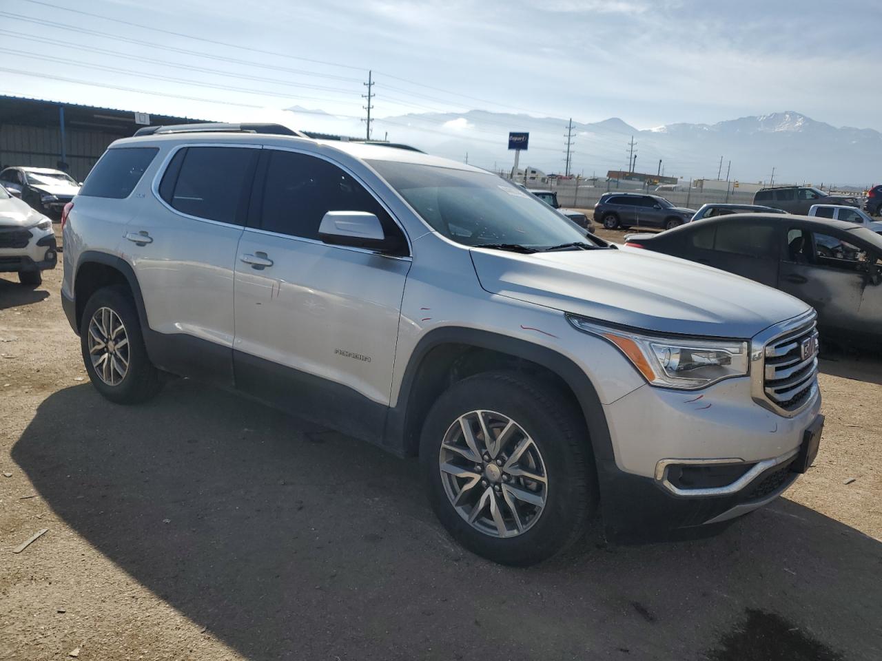 2019 GMC Acadia - Image 4