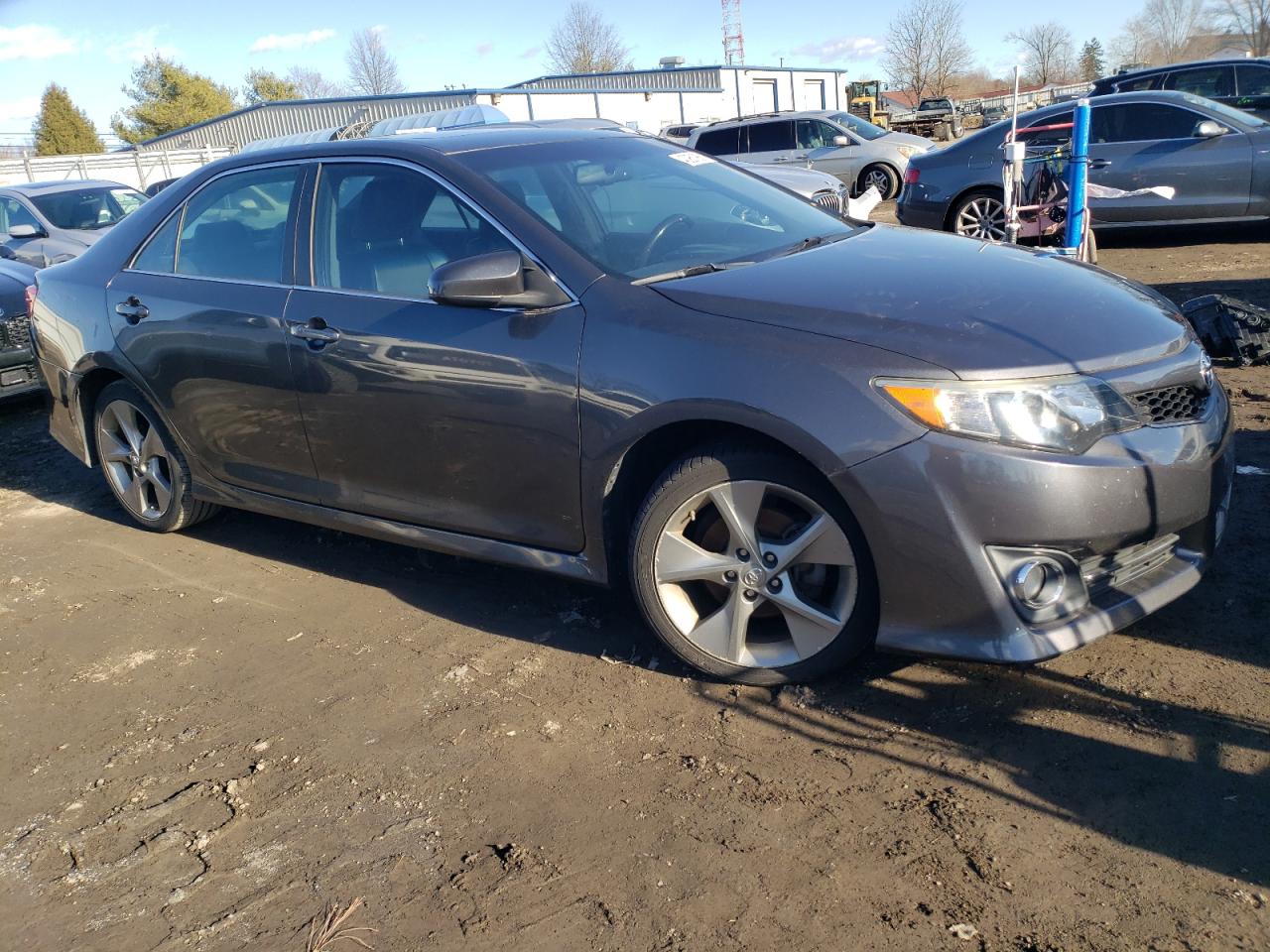 2012 Toyota Camry - Image 4