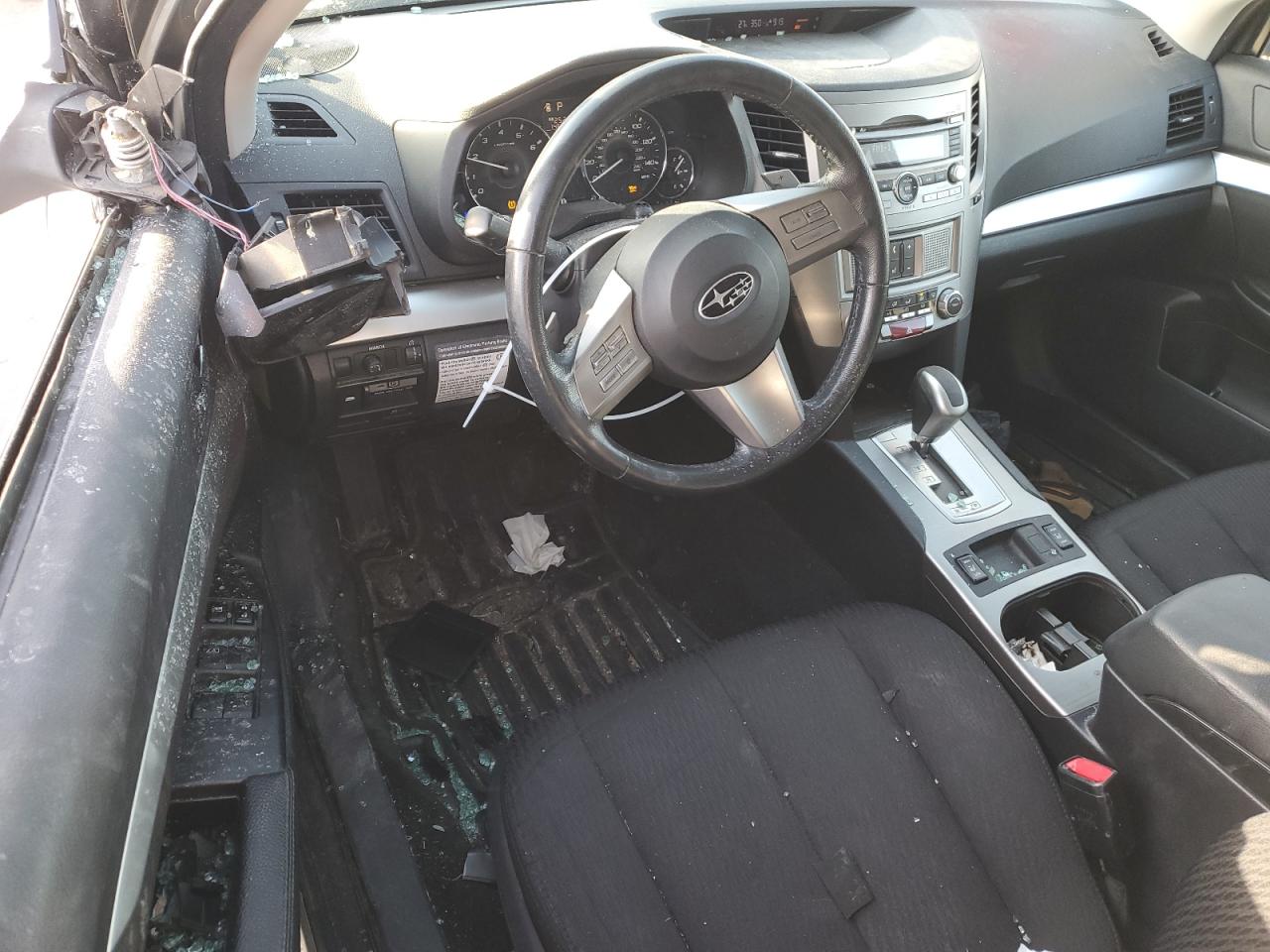 2011 Subaru Outback - Image 8