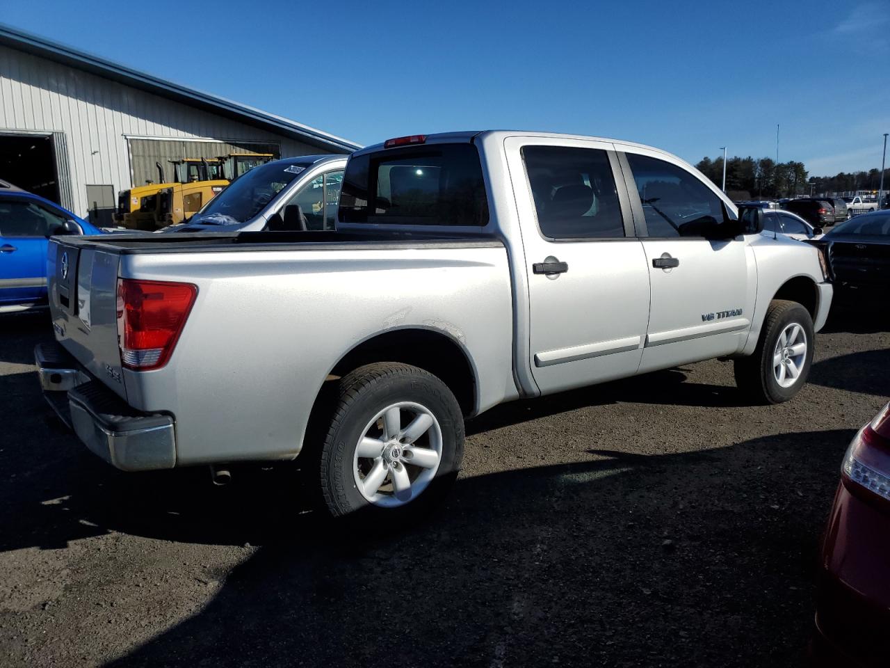 2010 Nissan Titan - Image 3