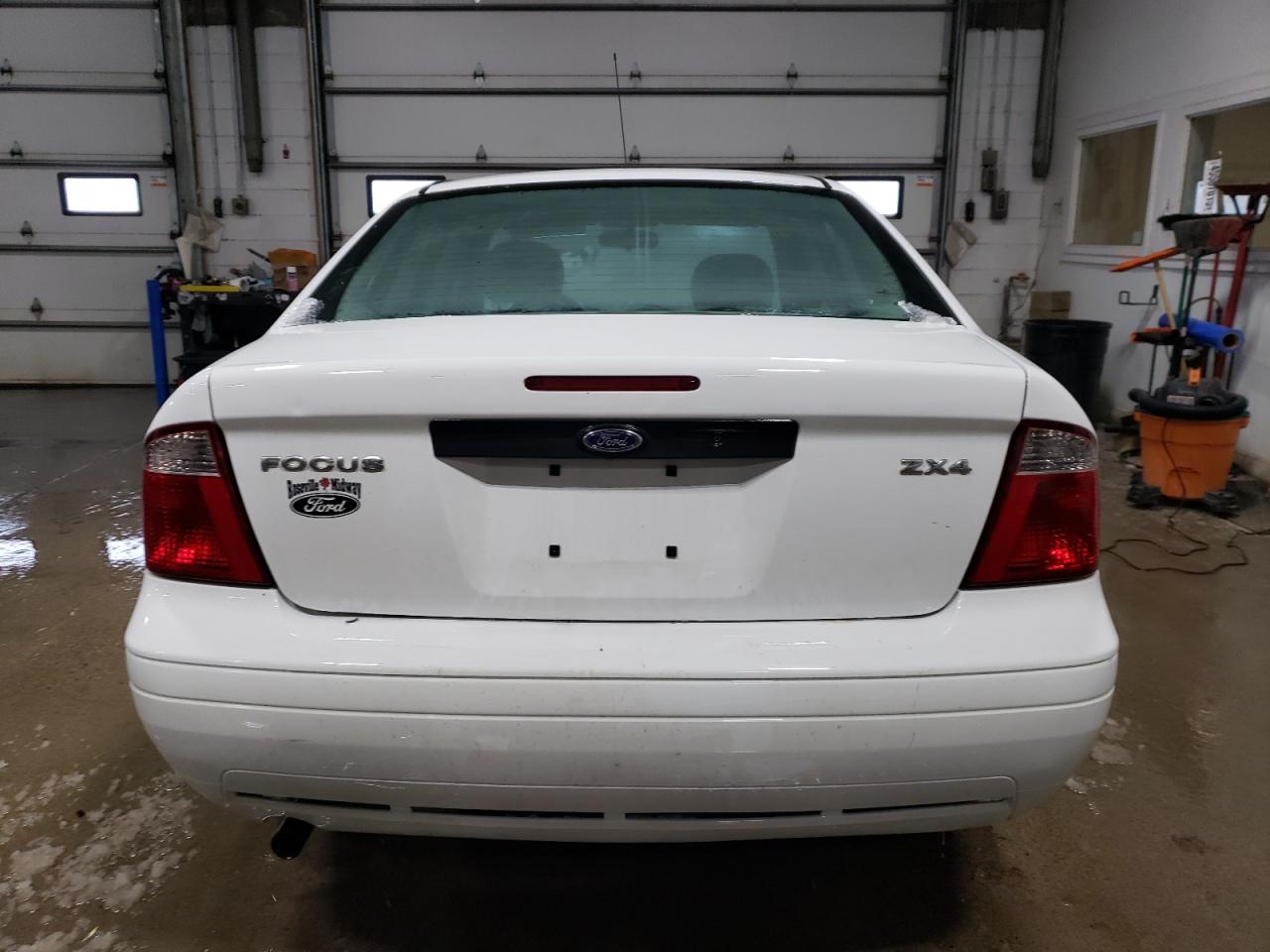2005 Ford Focus - Image 6