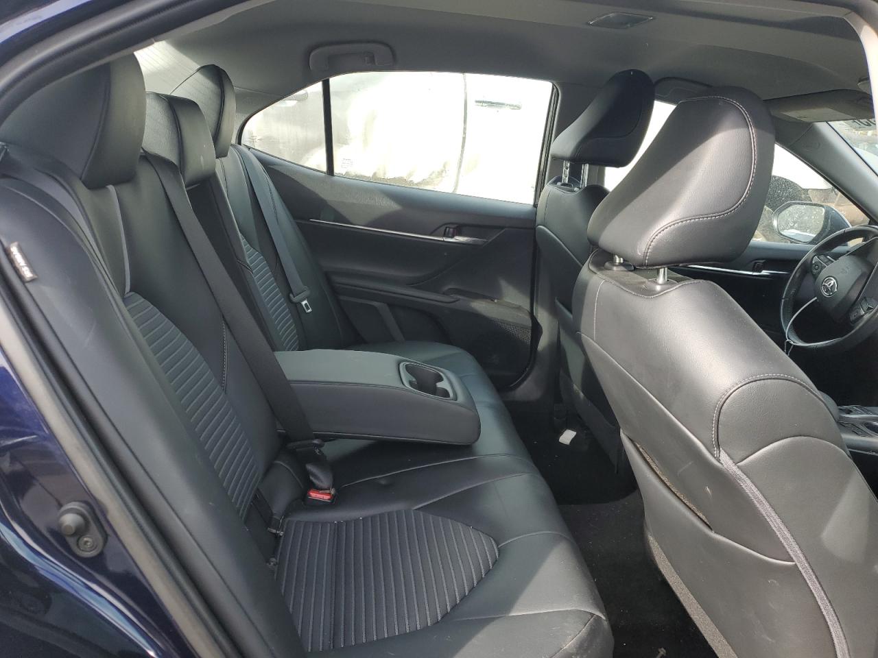 2022 Toyota Camry - Image 11