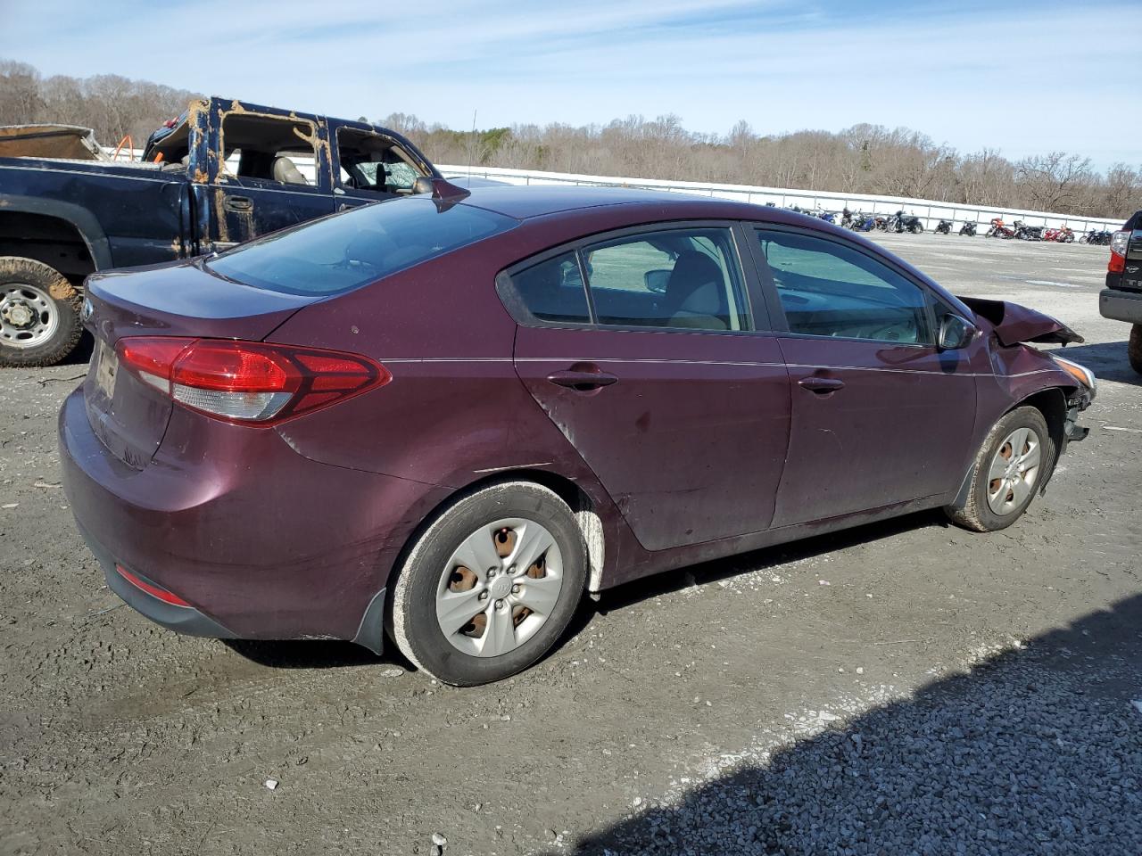 2017 Kia Forte - Image 3