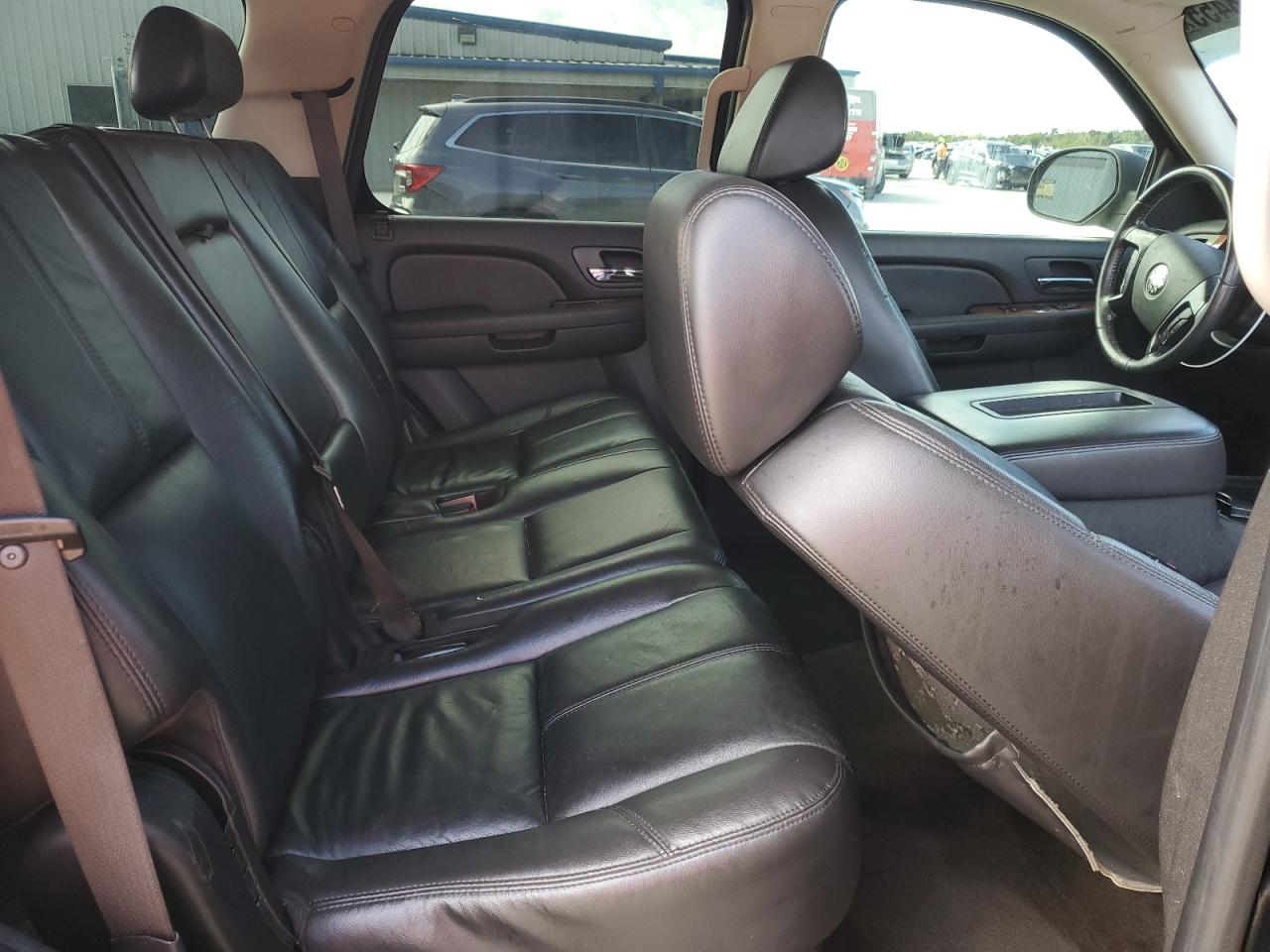 2008 Chevrolet Tahoe - Image 11