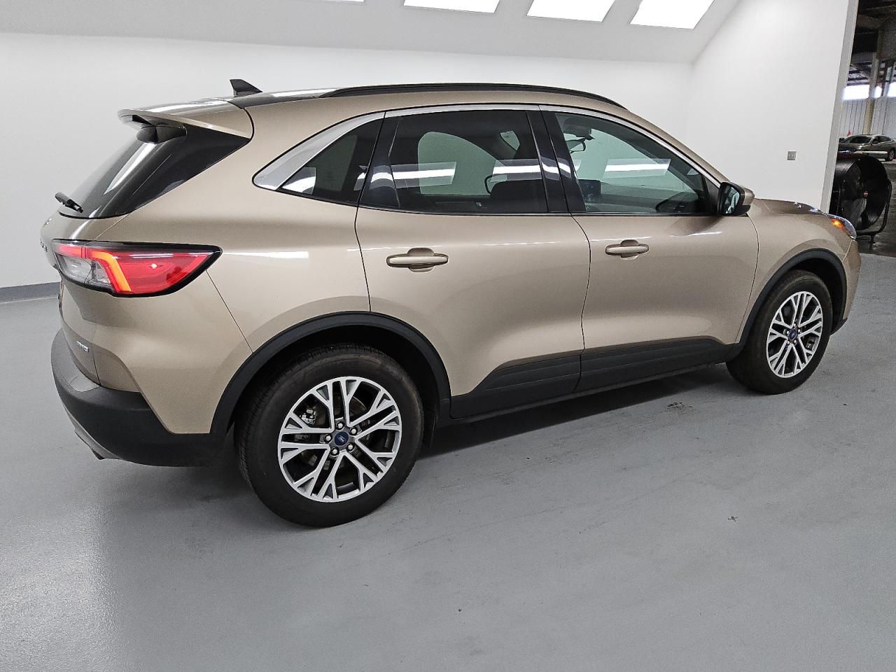 2021 Ford Escape - Image 3