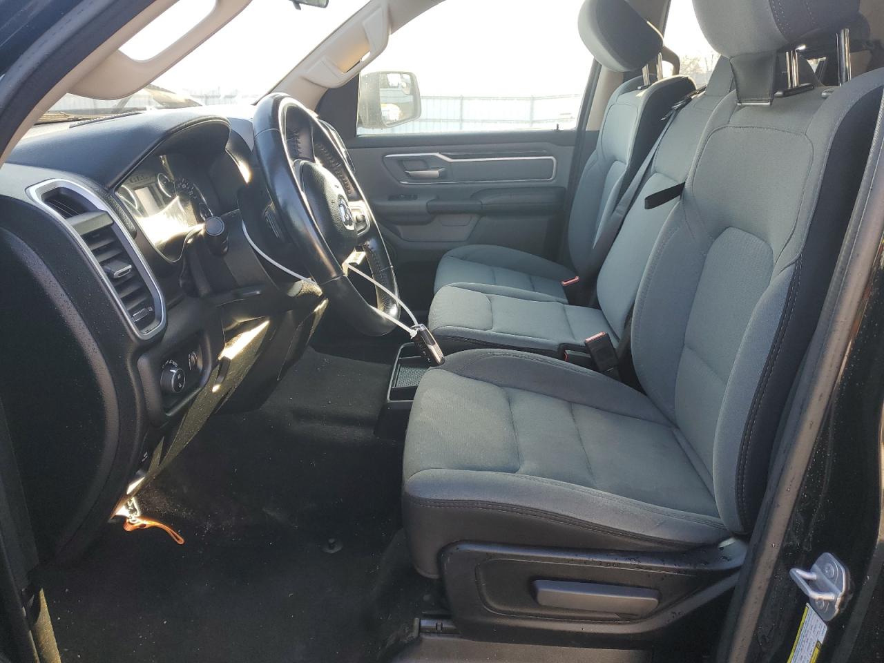 2020 RAM 1500 - Image 7