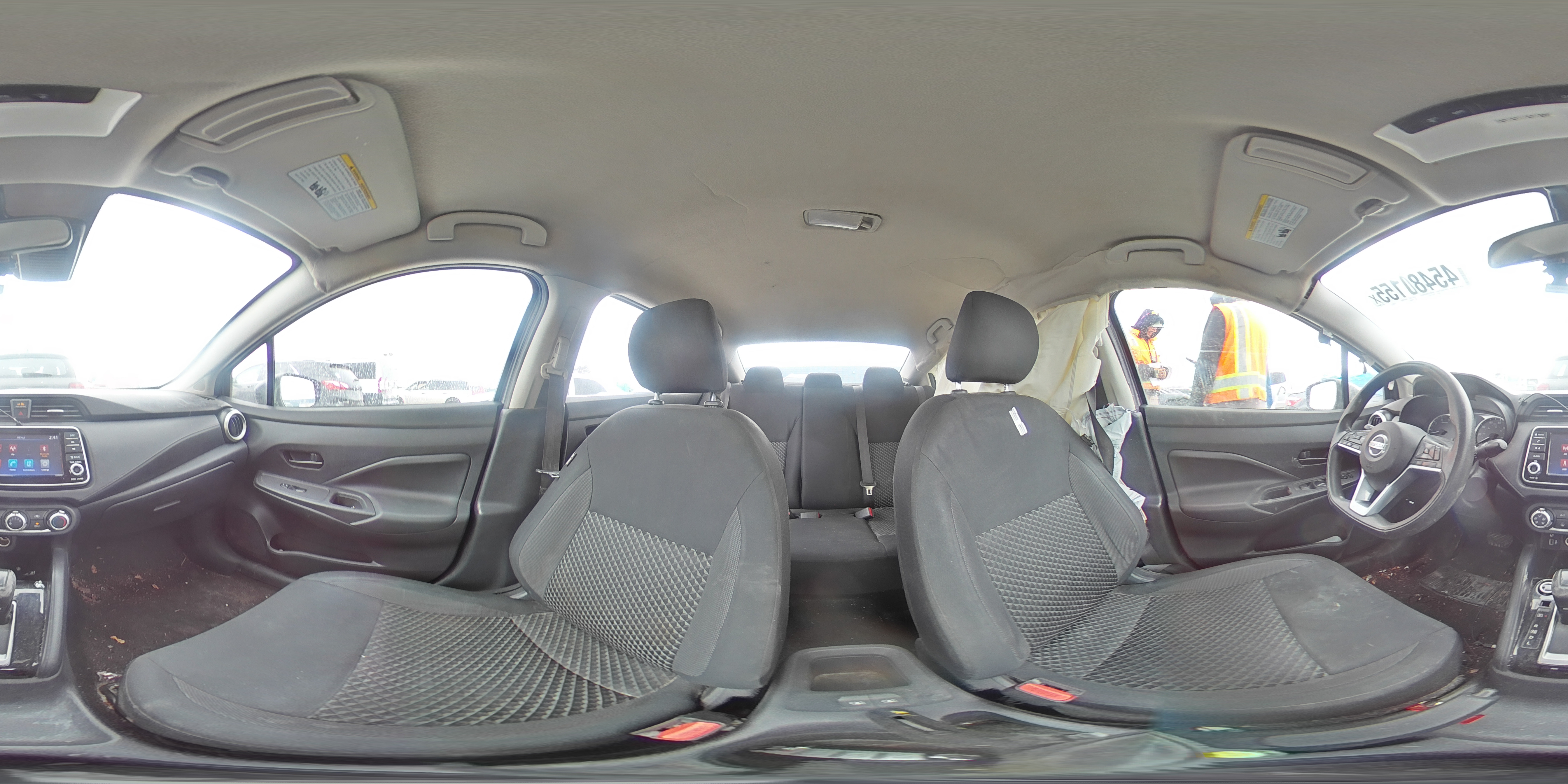 2020 Nissan Versa - Image 13