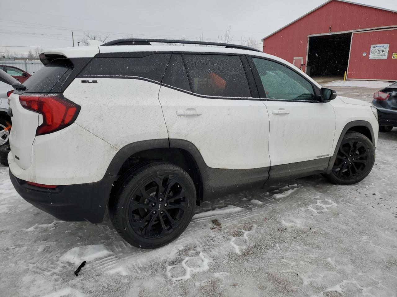 2021 GMC Terrain - Image 3