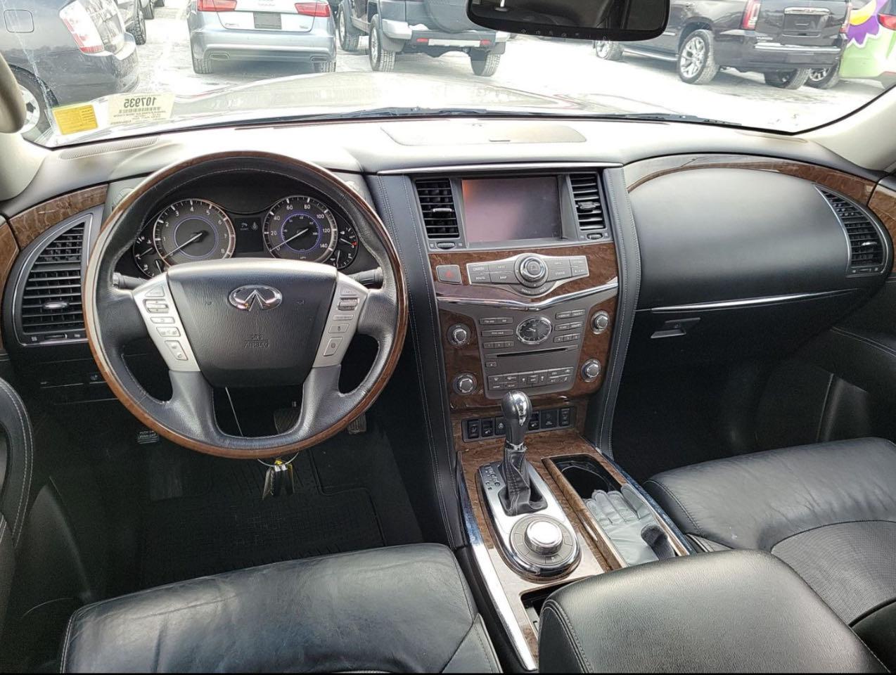 2015 Infiniti QX80 - Image 9