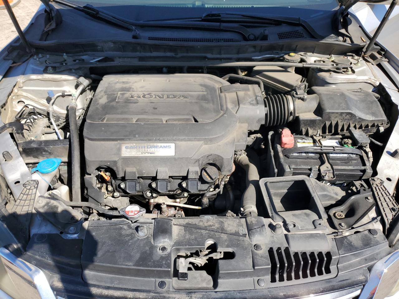 2015 Honda Accord - Image 12