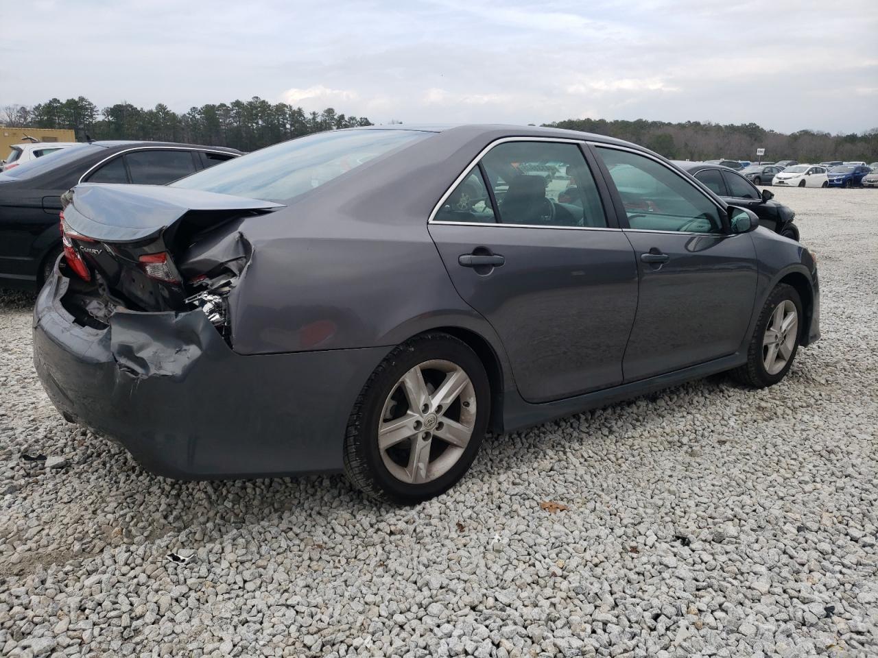 2014 Toyota Camry - Image 3