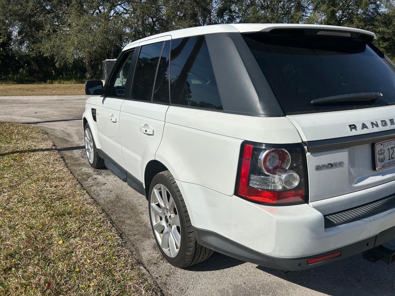 2013 Land Rover Range Rover - Image 3