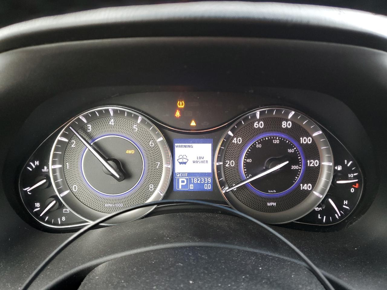 2012 Infiniti QX56 - Image 9