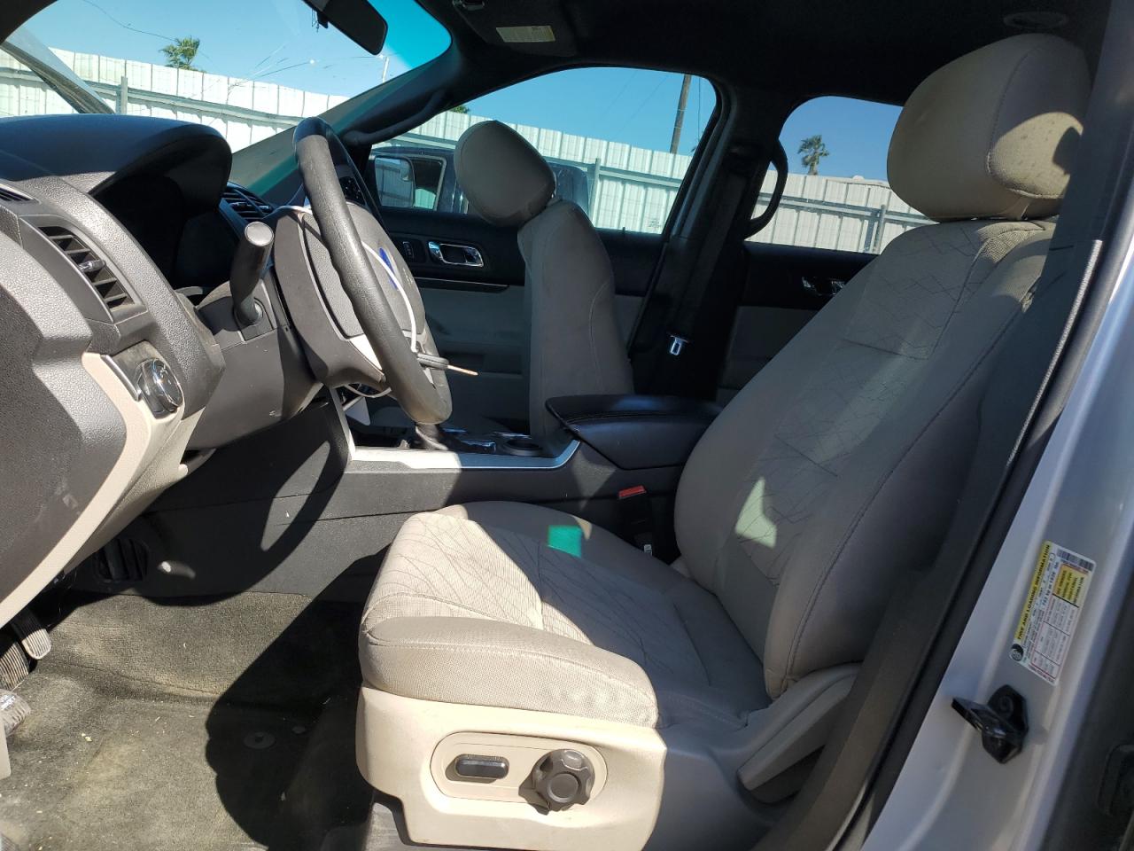 2014 Ford Explorer - Image 7