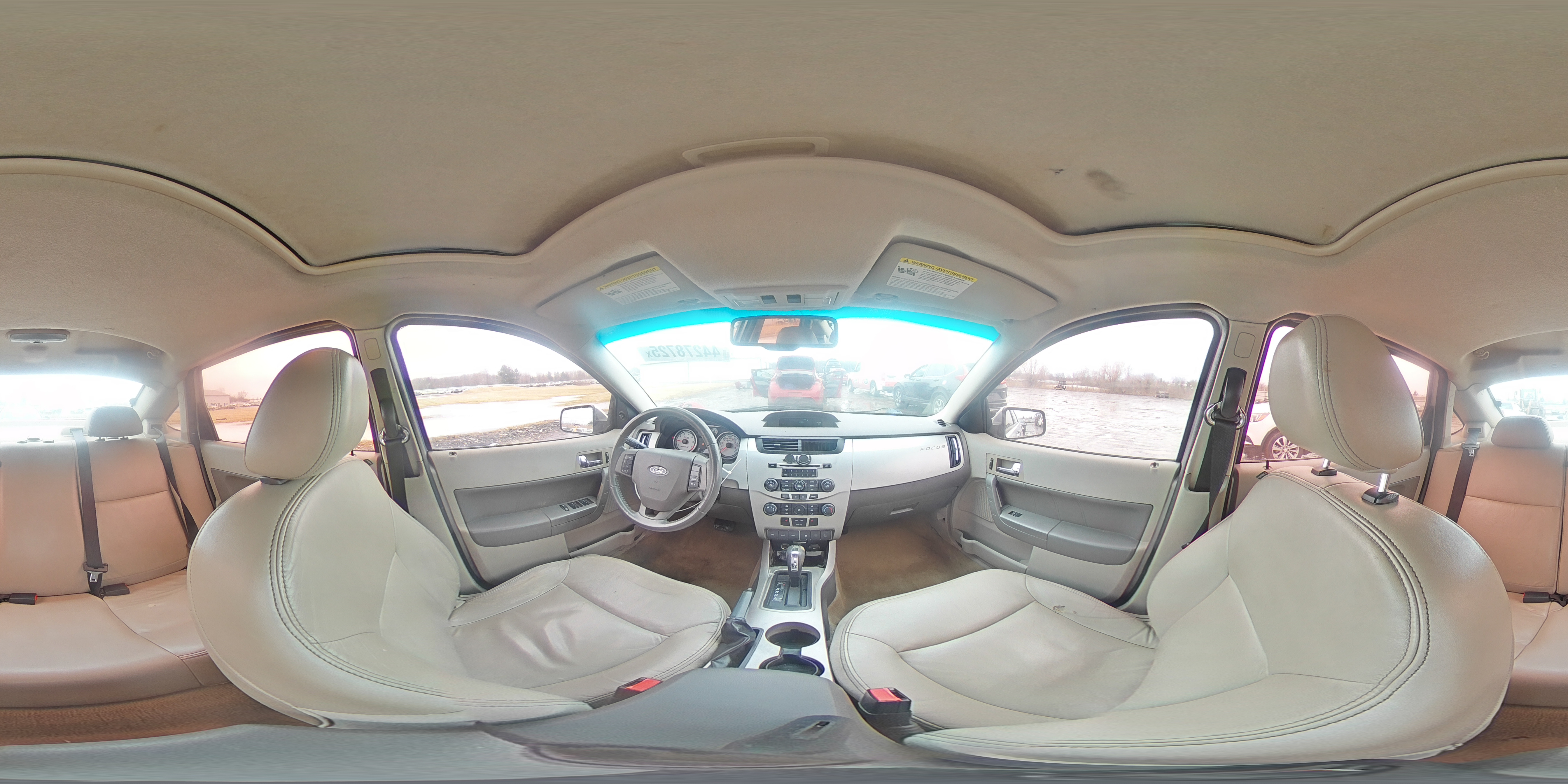 2010 Ford Focus - Image 13
