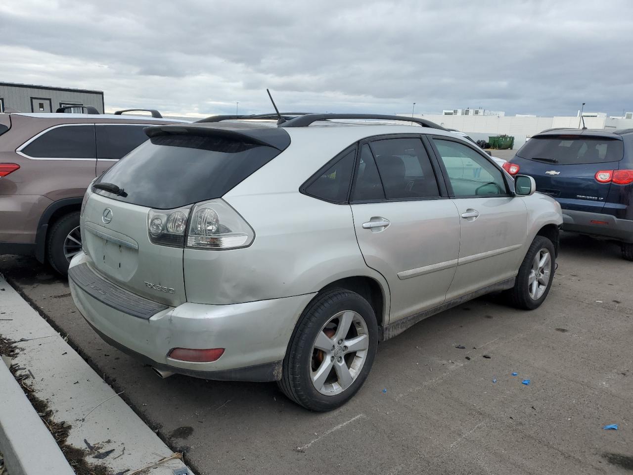 2004 Lexus RX - Image 3