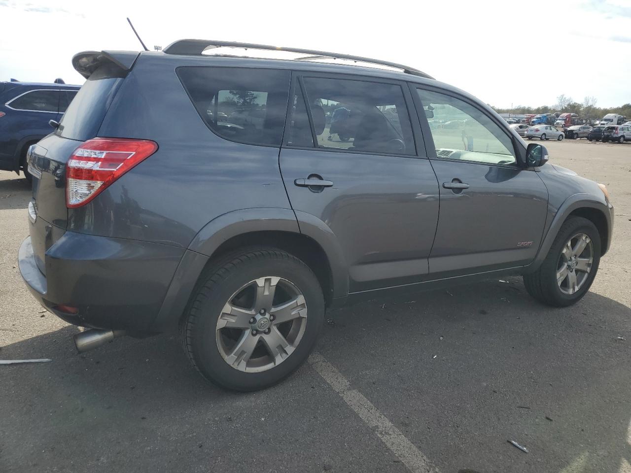 2011 Toyota RAV 4 - Image 3