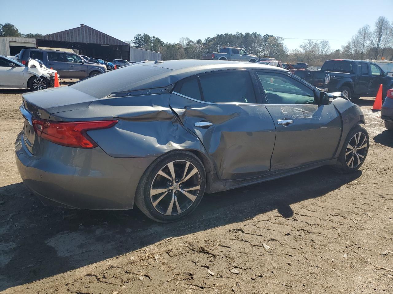 2017 Nissan Maxima - Image 3
