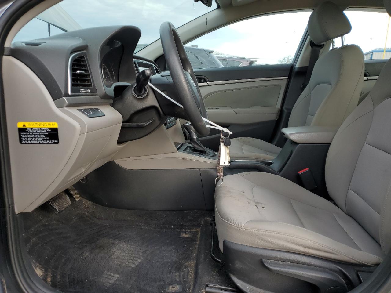 2018 Hyundai Elantra - Image 7