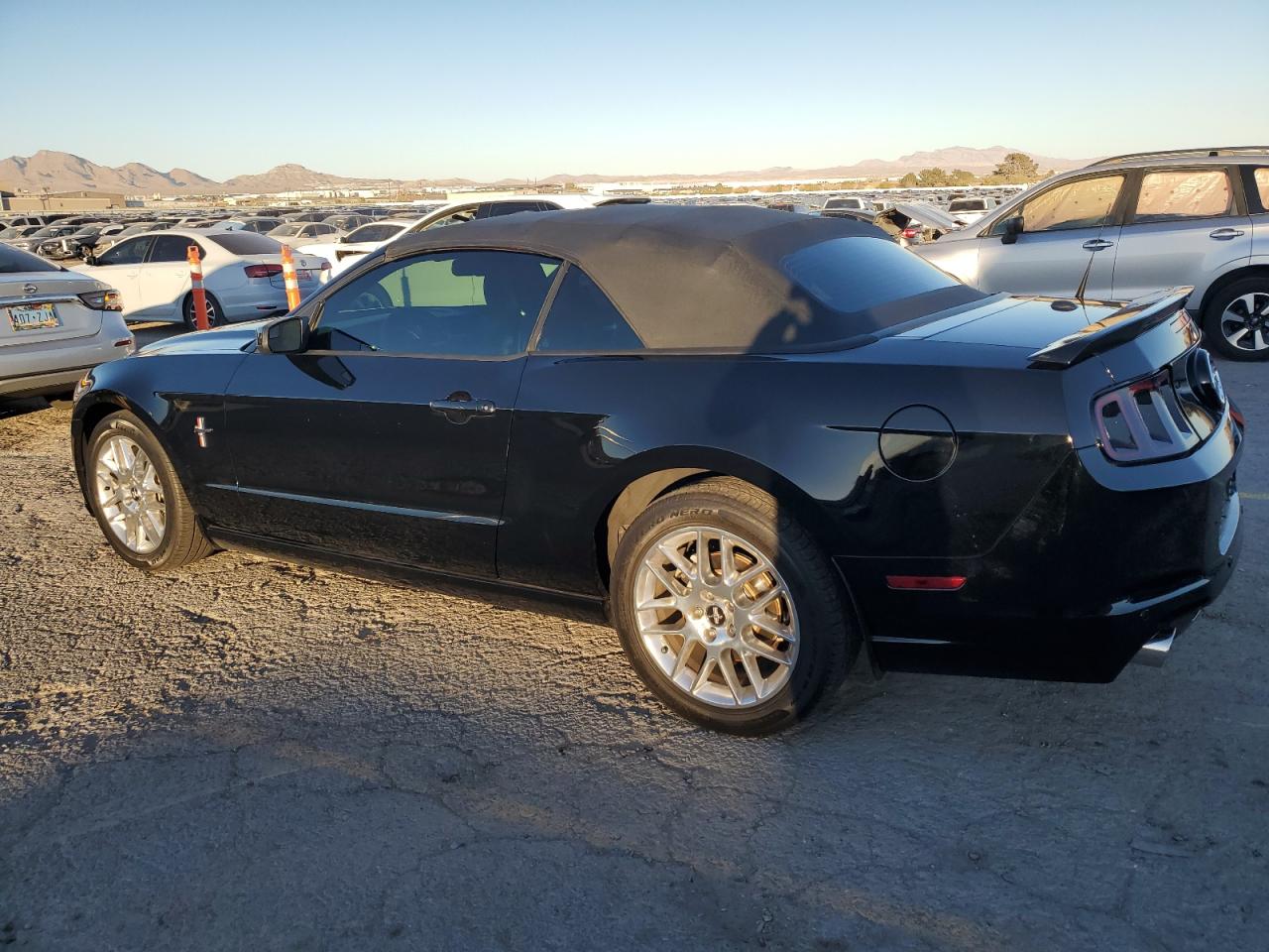 2014 Ford Mustang - Image 2