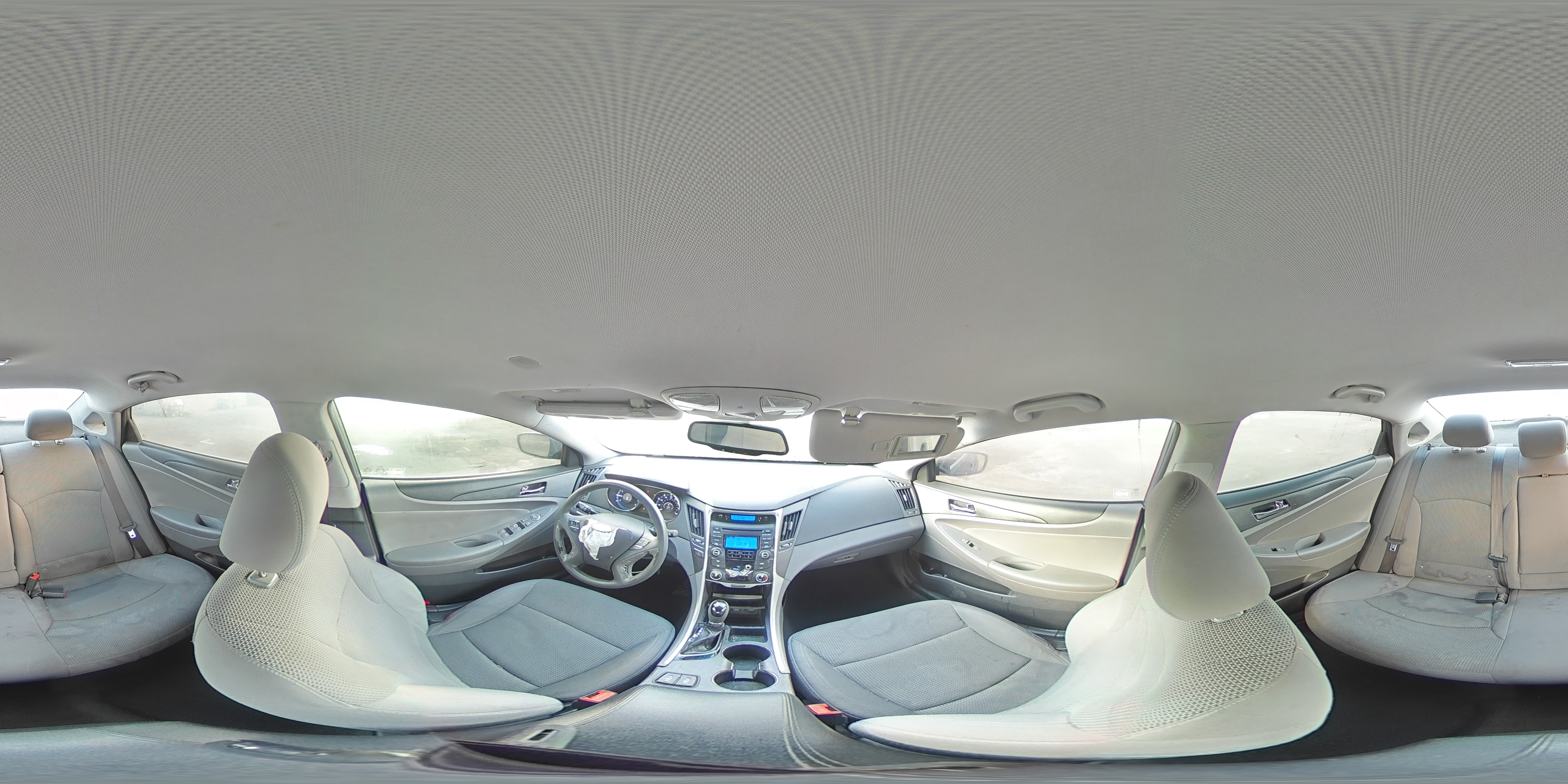 2013 Hyundai Sonata - Image 13
