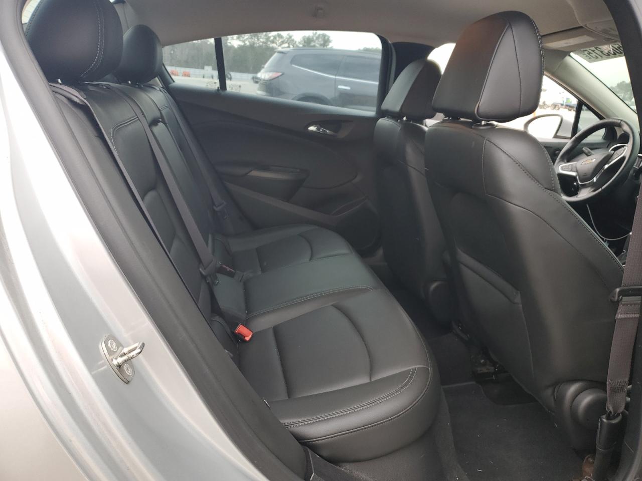2017 Chevrolet Cruze - Image 10