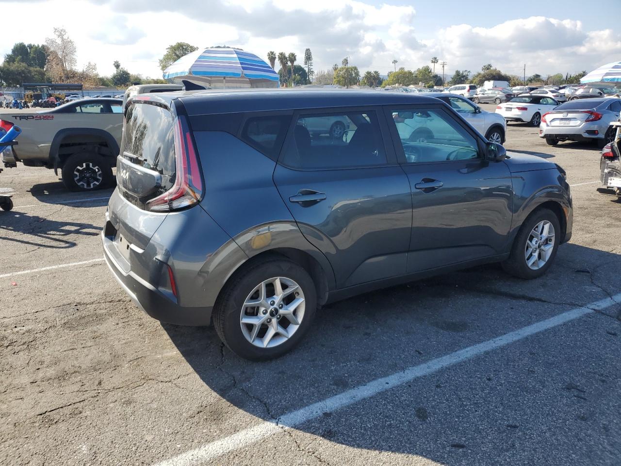 2023 Kia Soul - Image 3