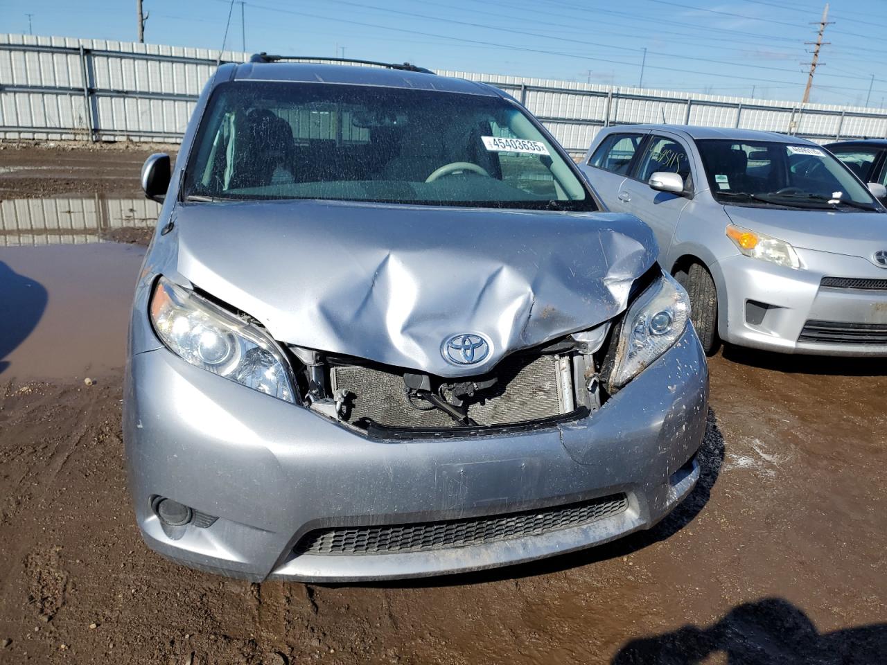 2013 Toyota Sienna - Image 5