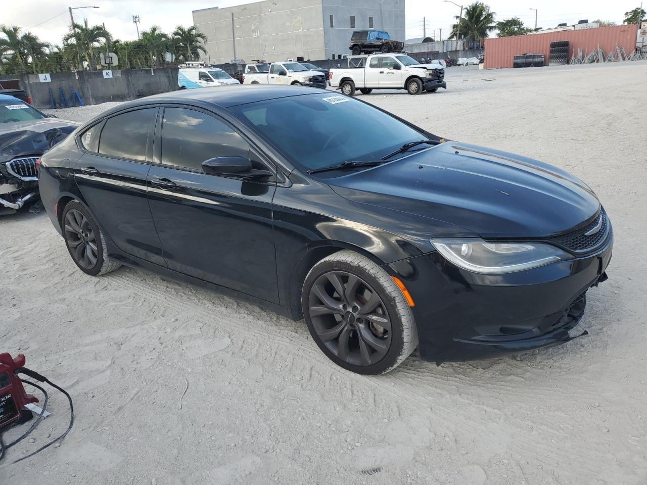 2015 Chrysler 200 - Image 4