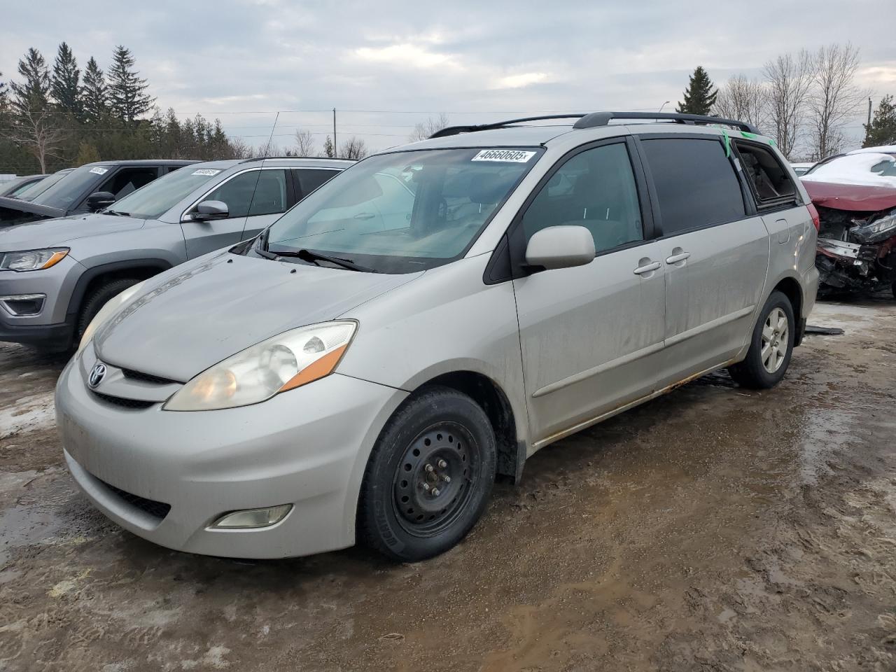 2008 Toyota Sienna - Image 1