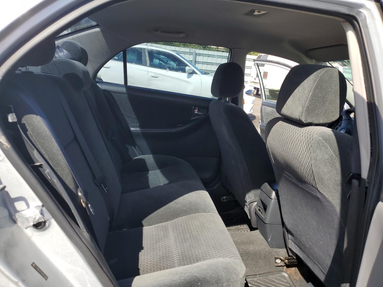 2006 Toyota Corolla - Image 10