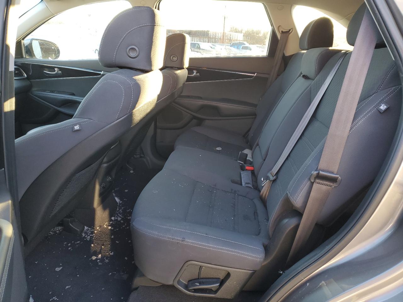 2017 Kia Sorento - Image 11