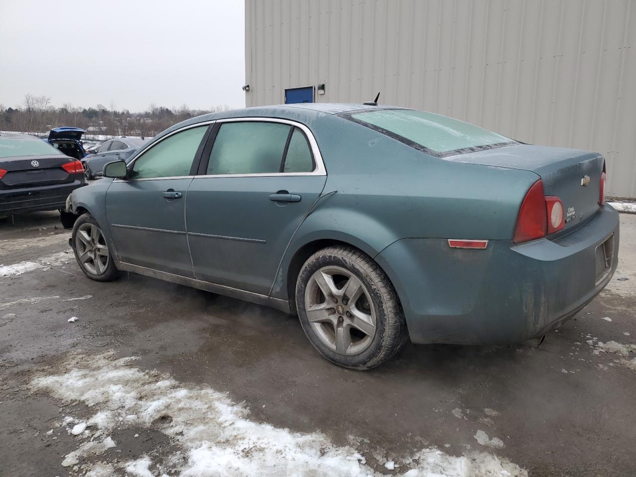 2009 Chevrolet Malibu - Image 2