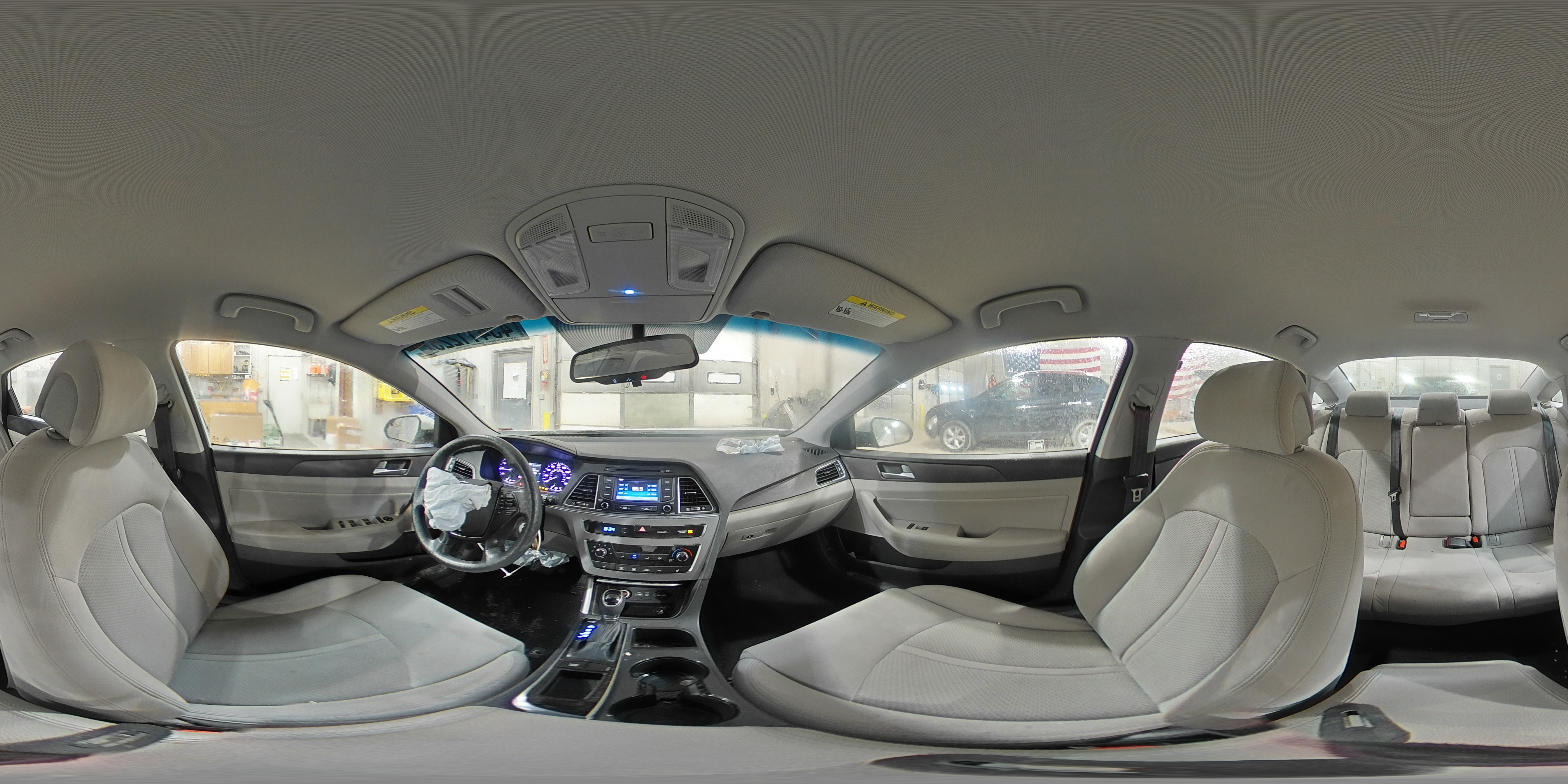 2015 Hyundai Sonata - Image 13