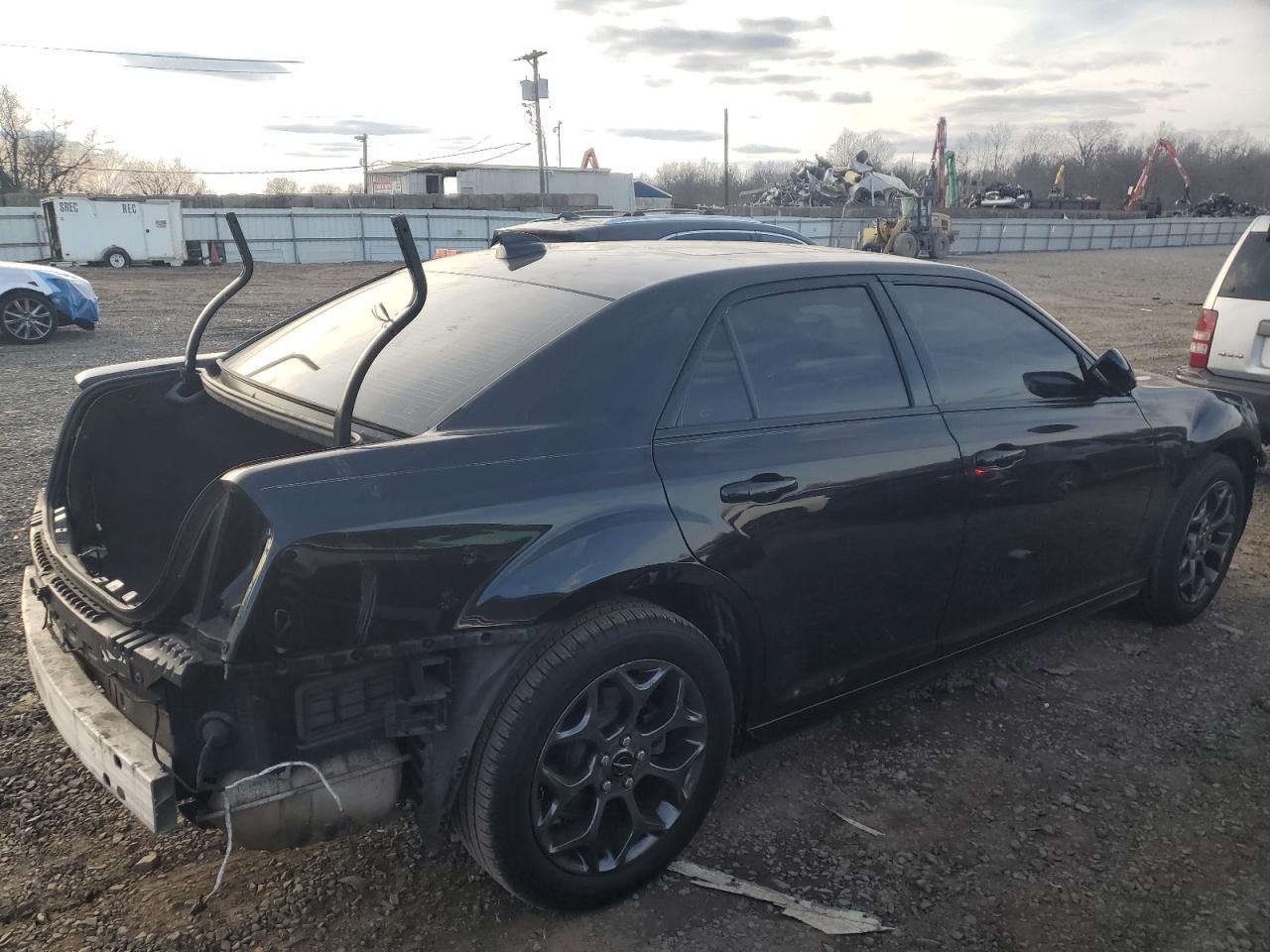 2017 Chrysler 300 - Image 3