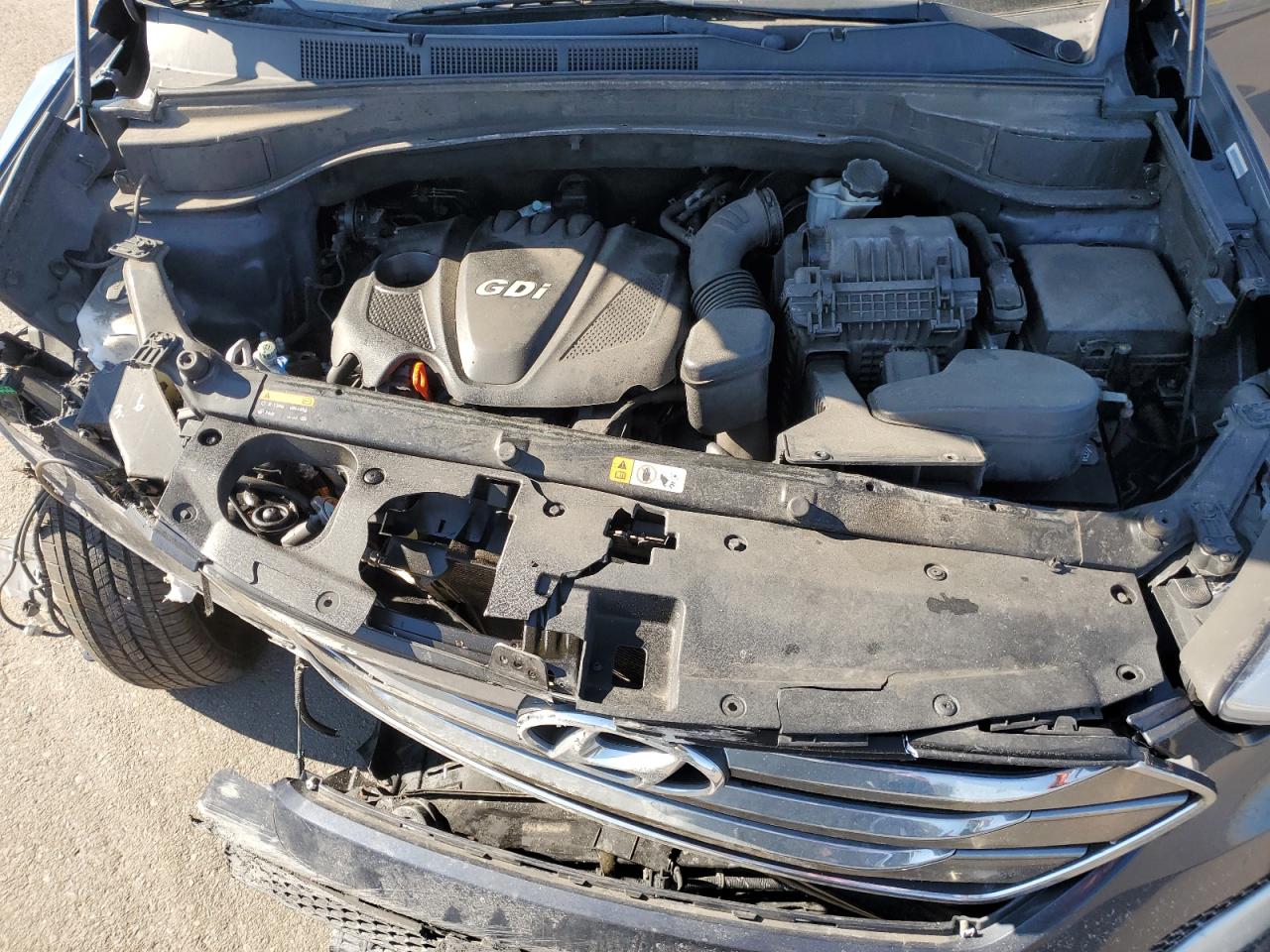 2014 Hyundai Santa Fe - Image 13