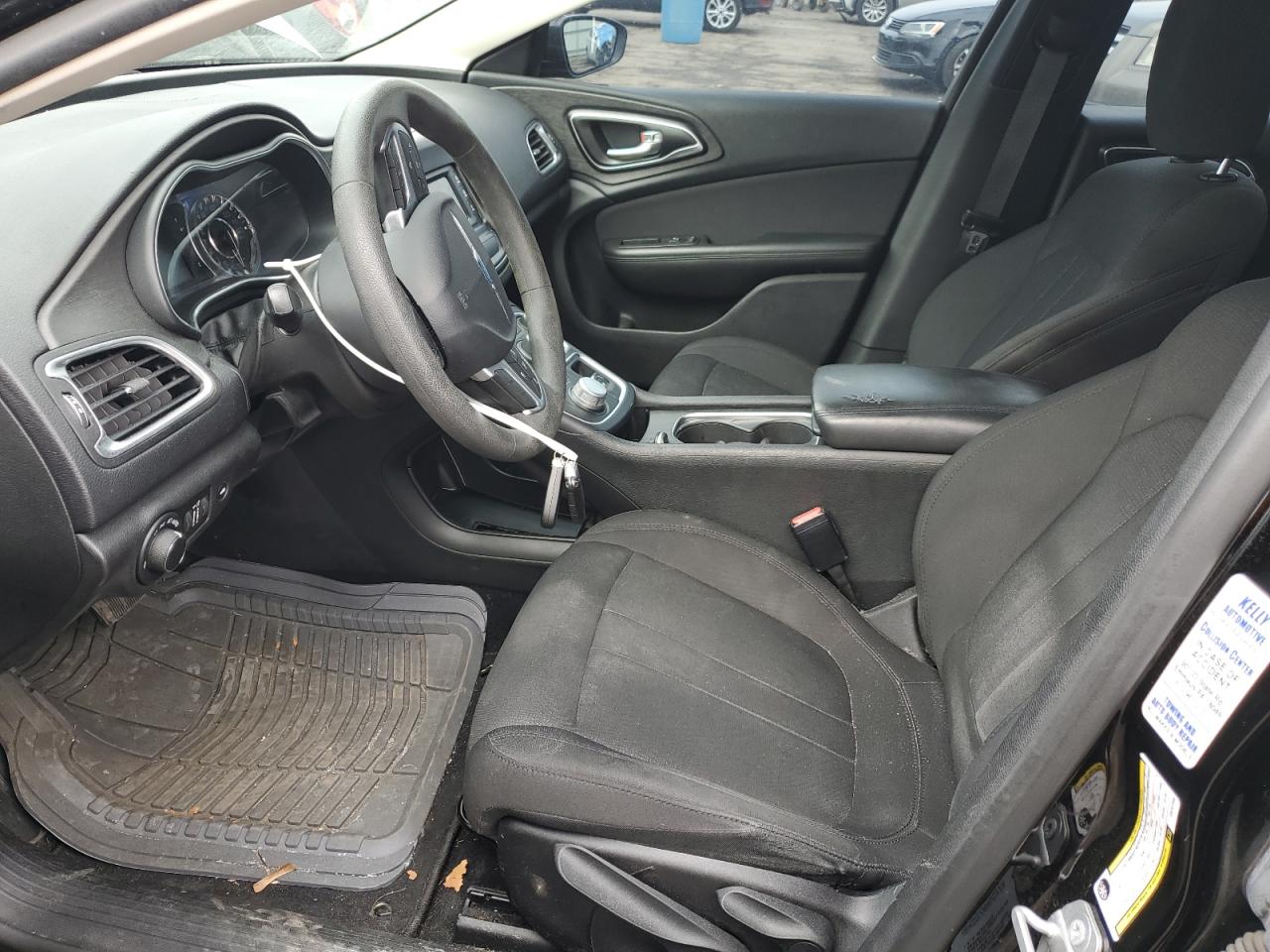 2016 Chrysler 200 - Image 7